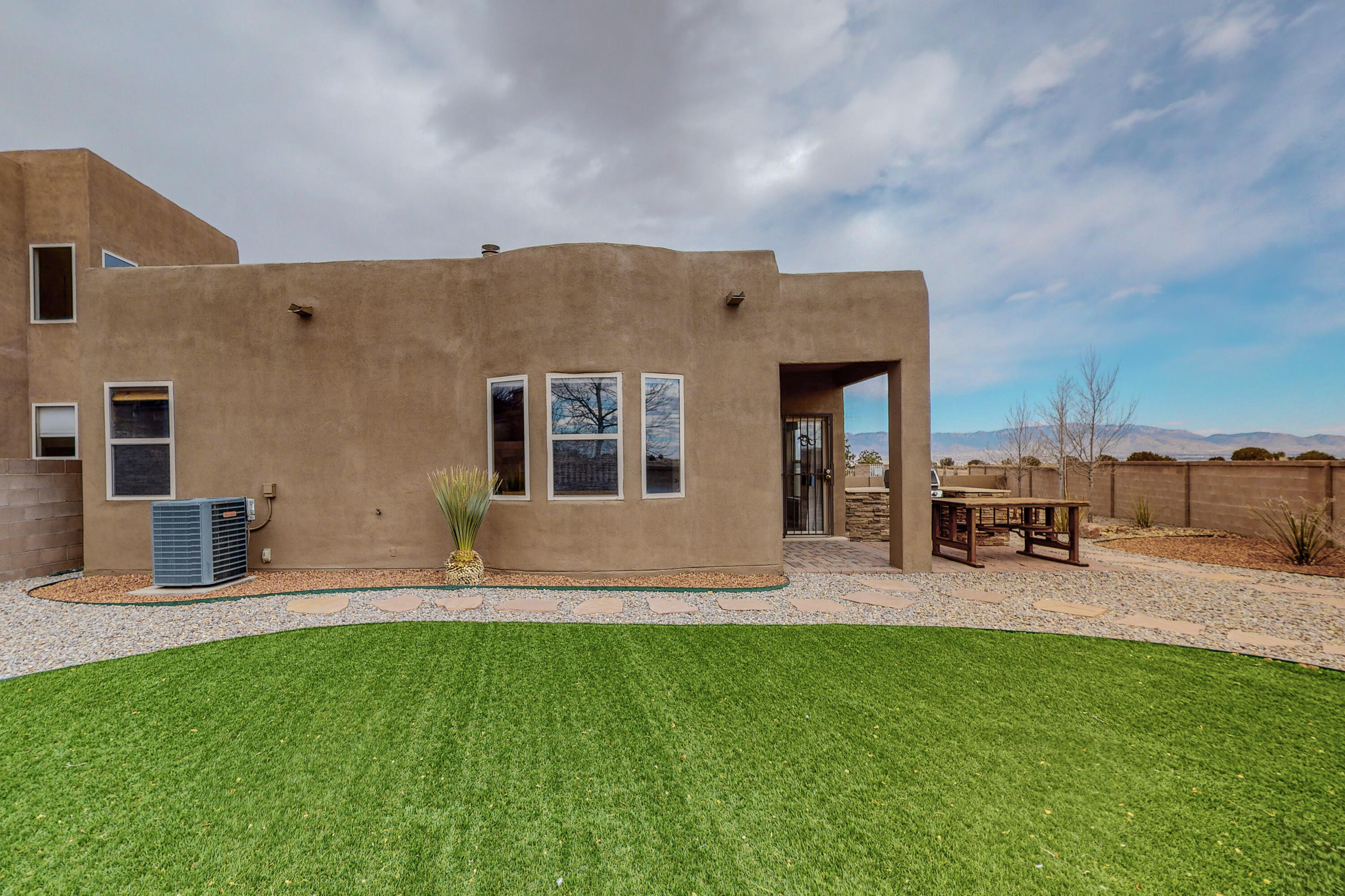 9501 CALLE CHAMISA NW