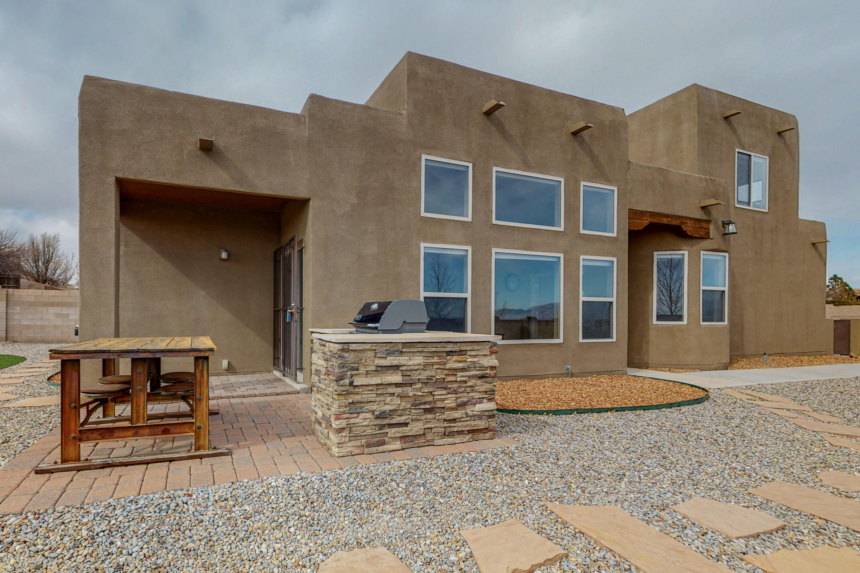 9501 CALLE CHAMISA NW
