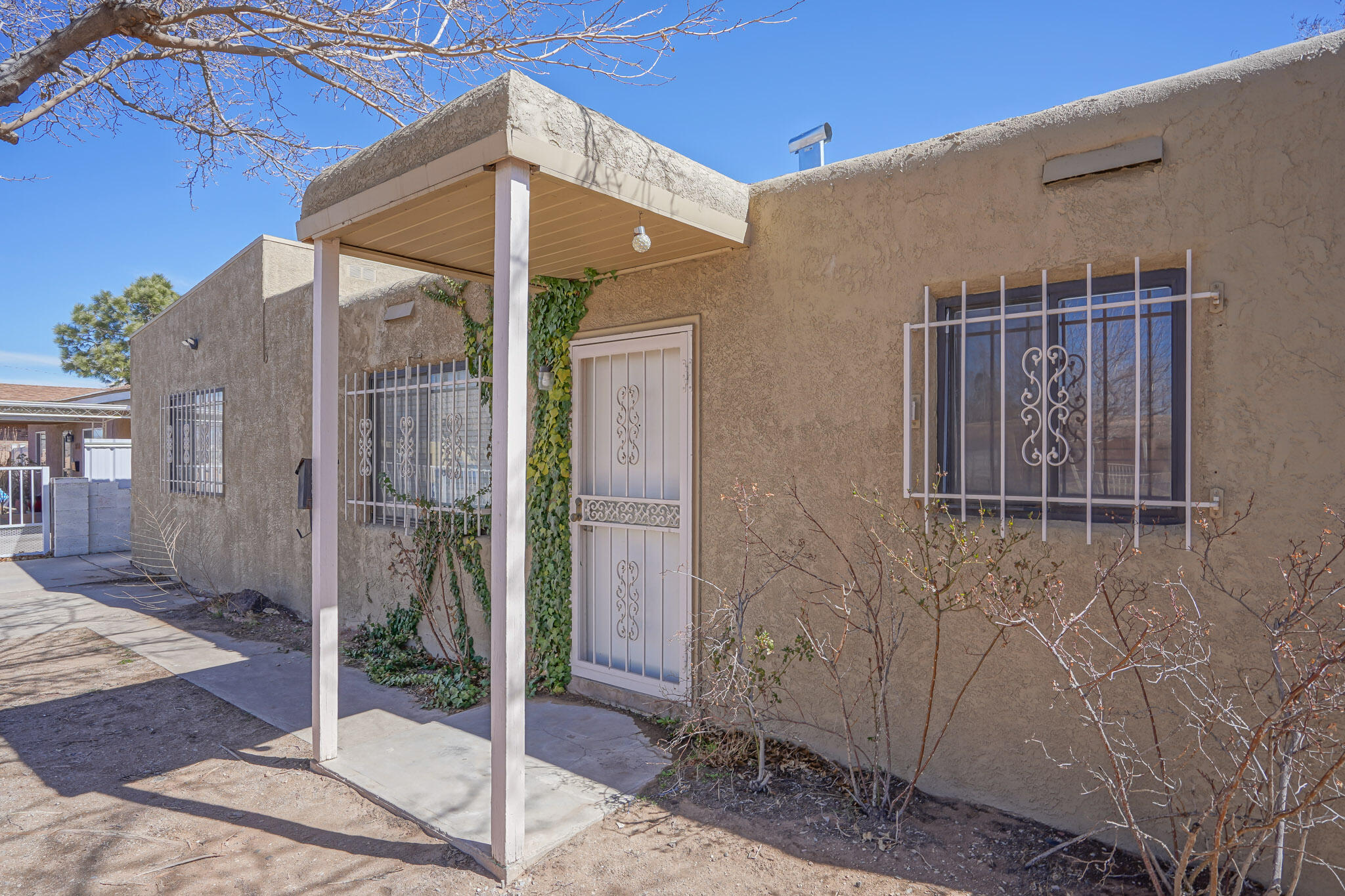 2708 Bel Air Drive NE