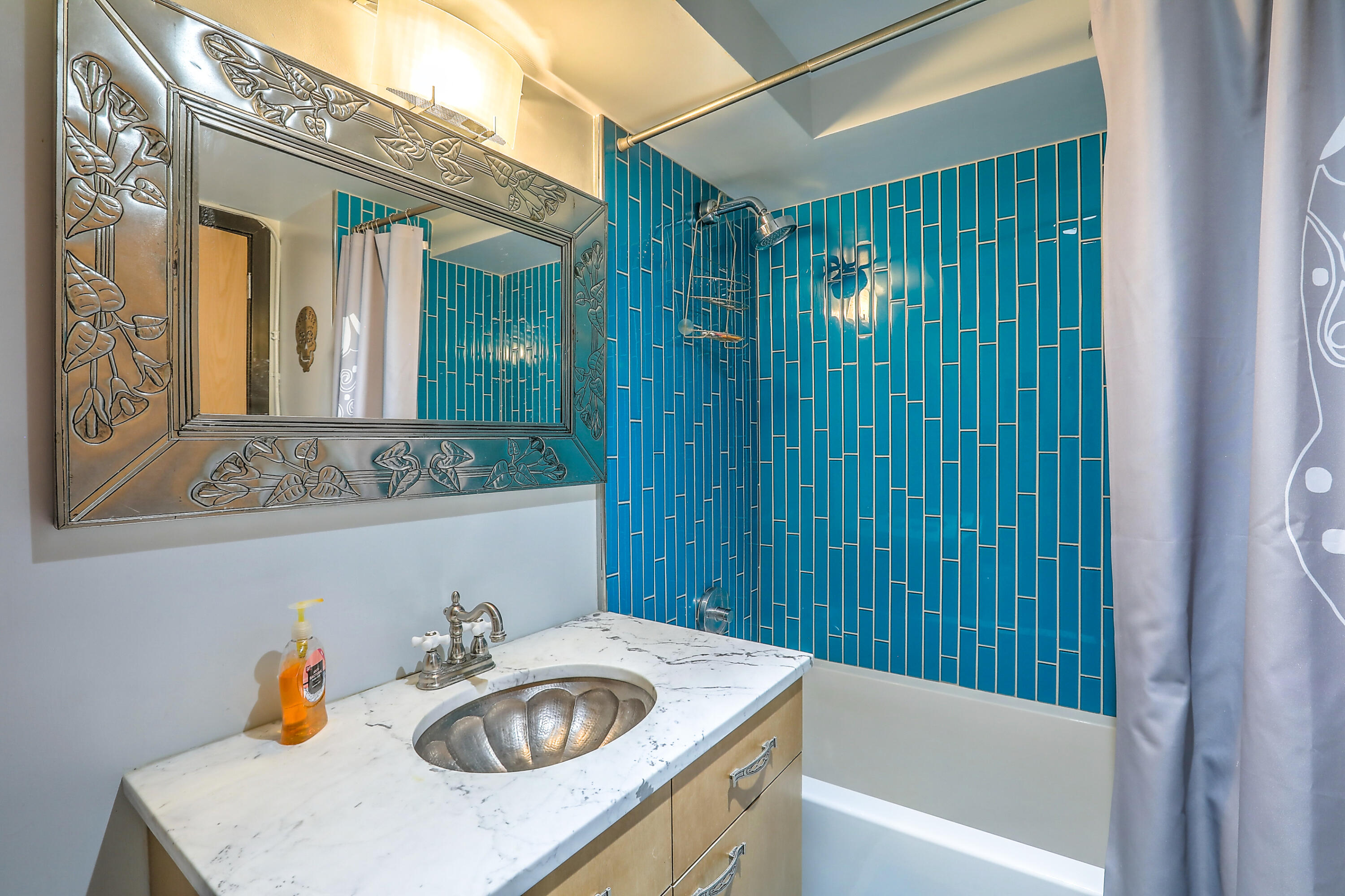 300 TIJERAS Avenue NE Unit: 210