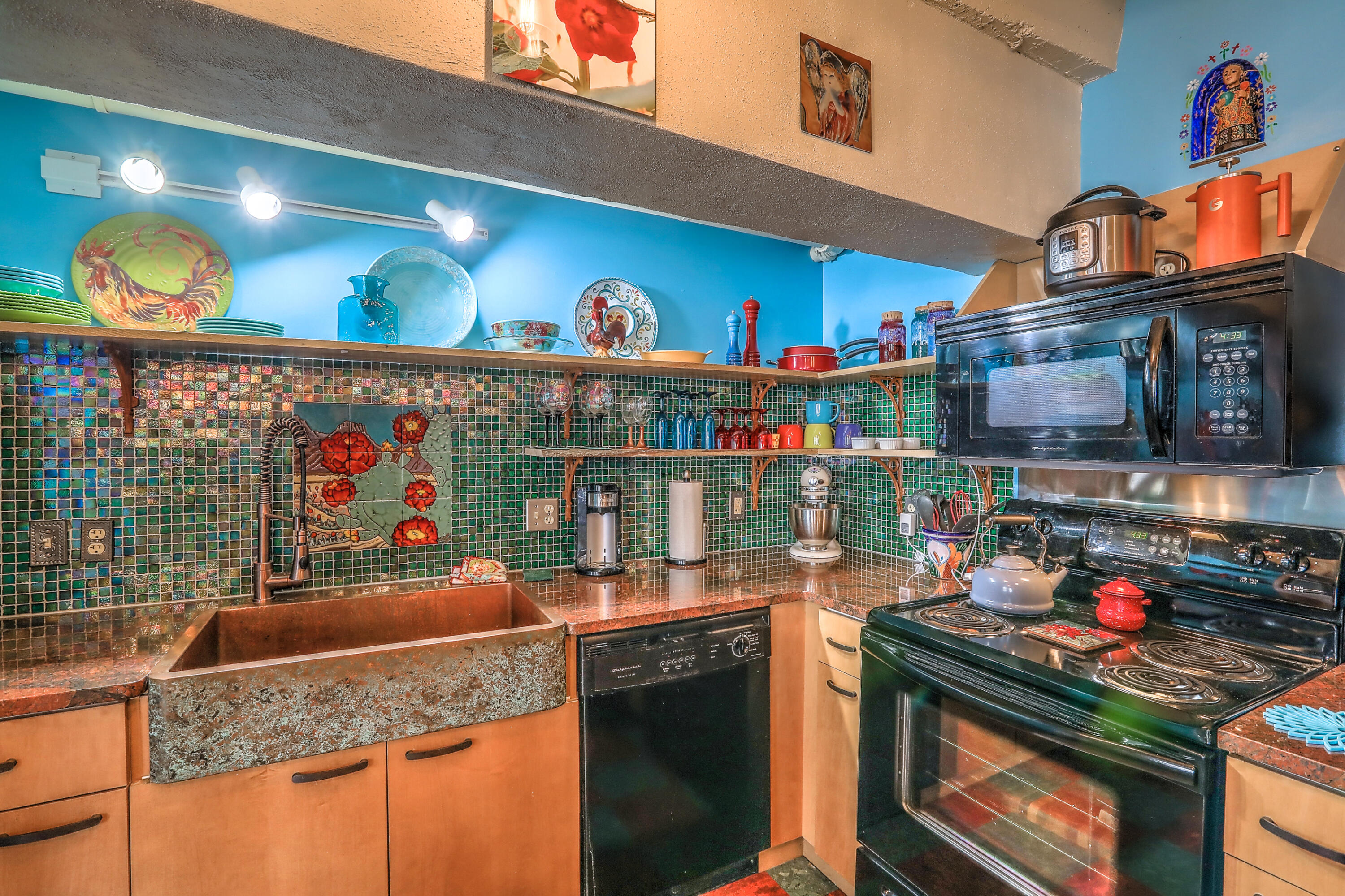 300 TIJERAS Avenue NE Unit: 210