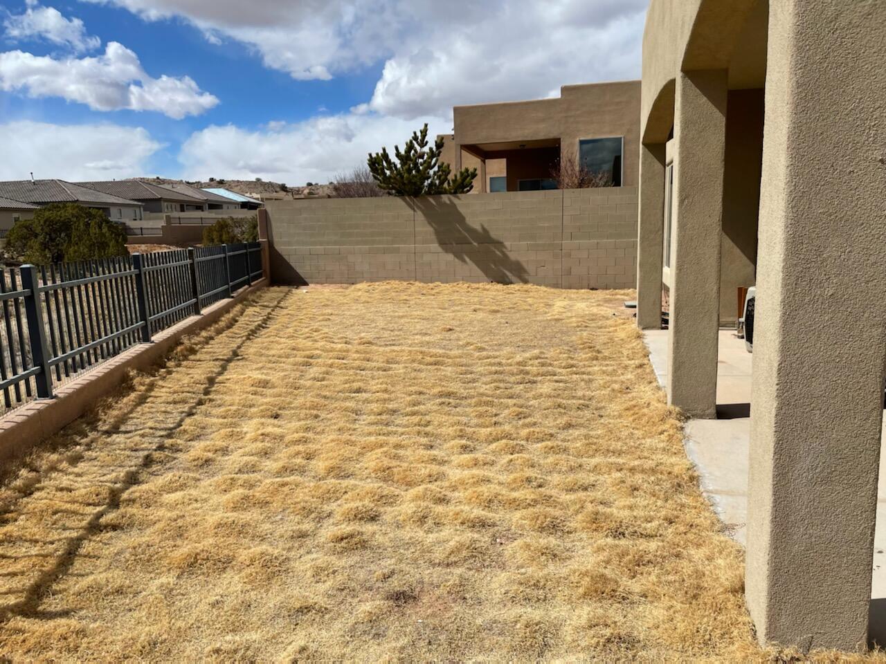 2913 REDONDO SANTA FE NE