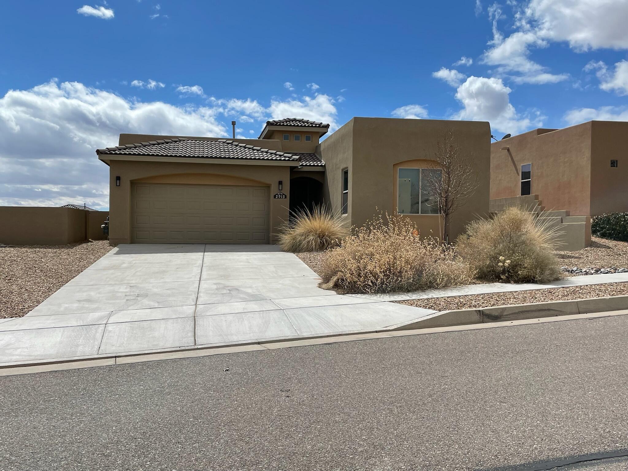 2913 REDONDO SANTA FE NE
