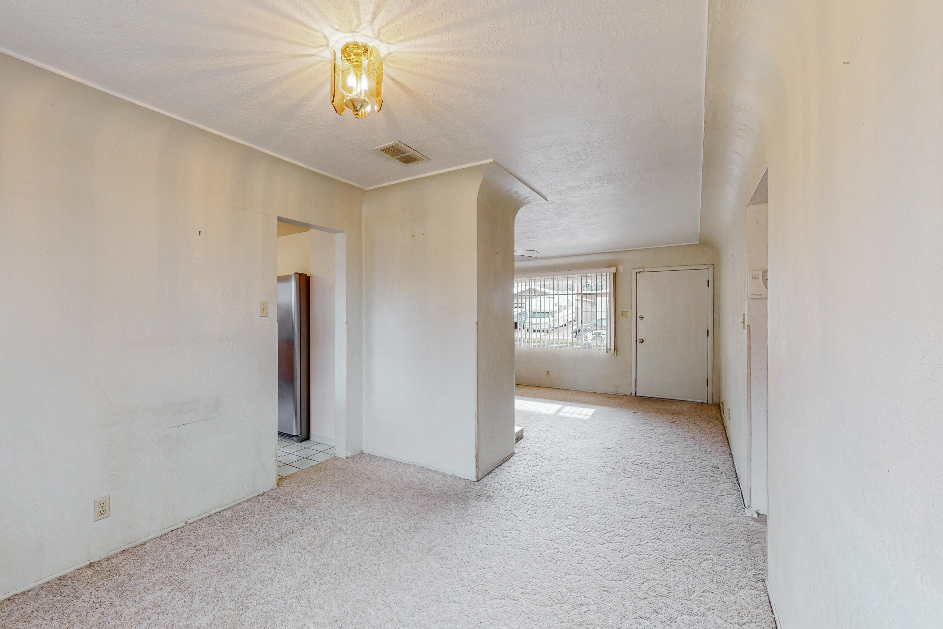 2013 MARTHA Street NE