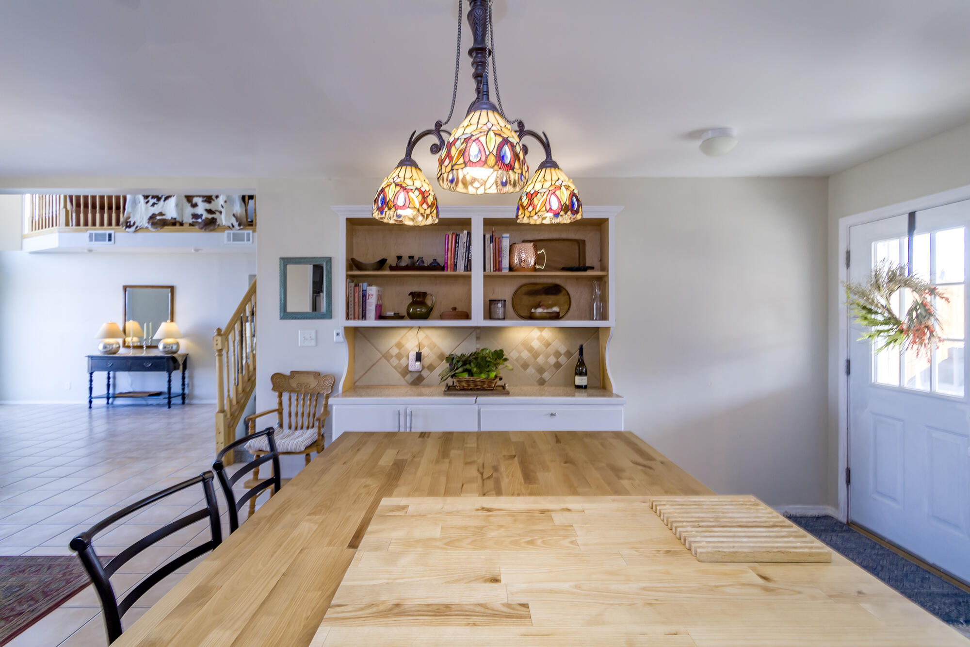 1050 Acorn Loop NE