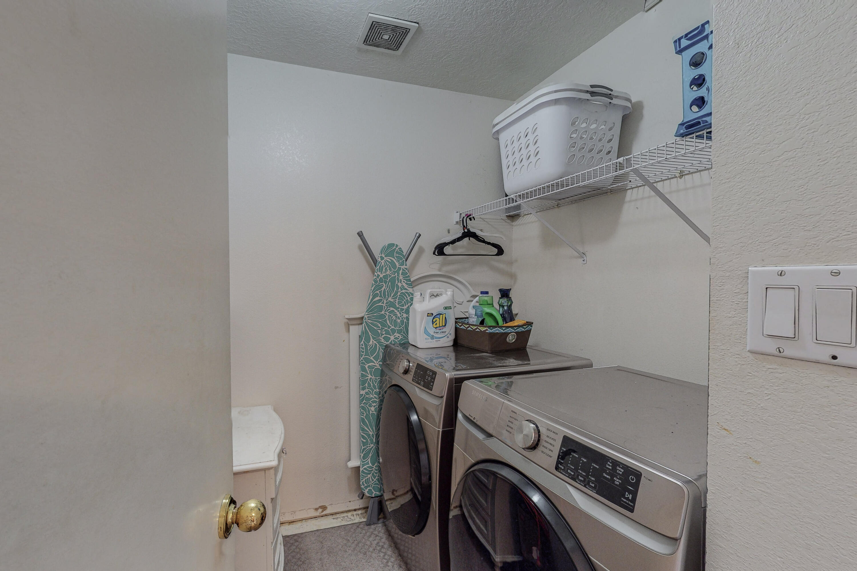 4336 ALTURA VISTA Lane NE