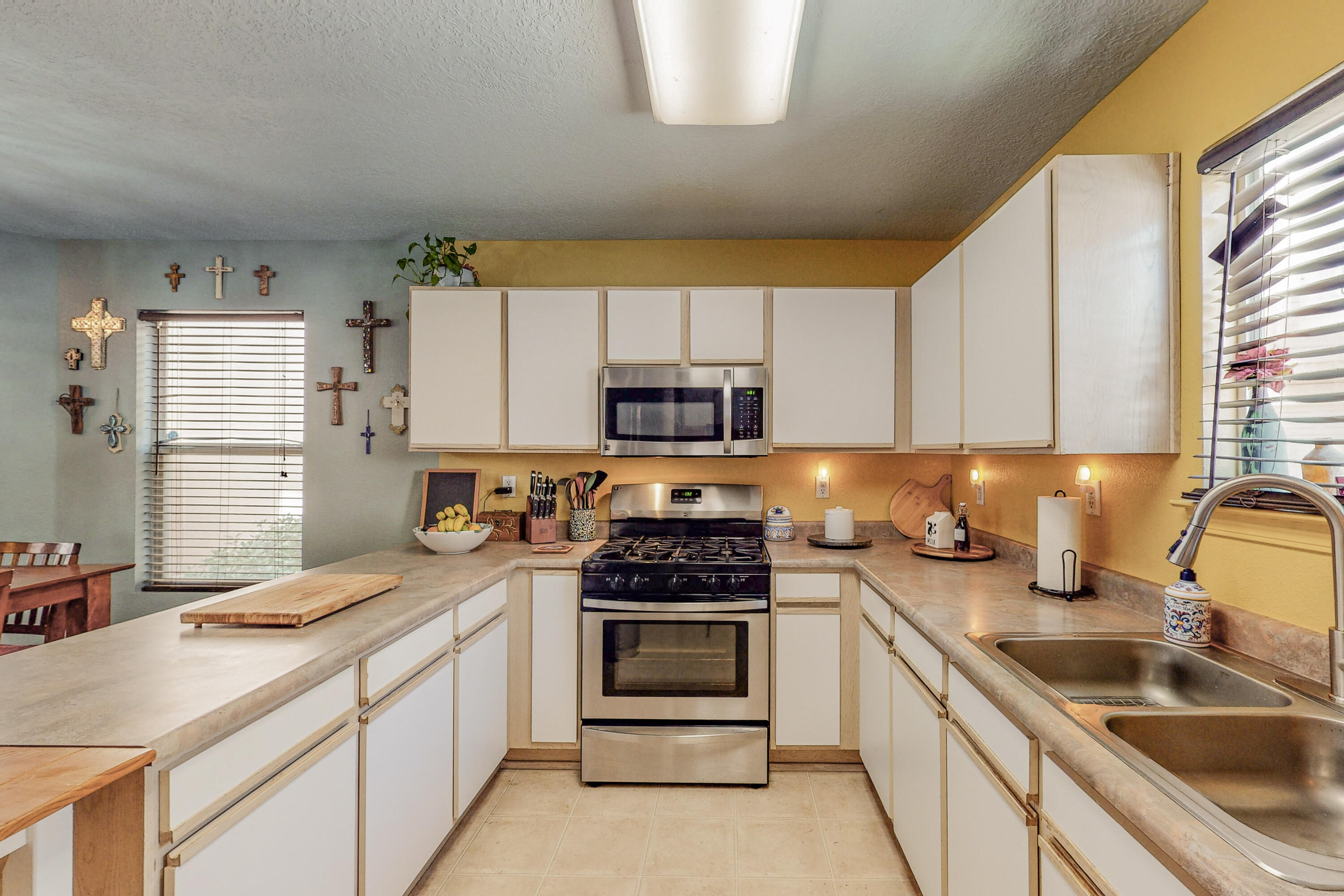 4336 ALTURA VISTA Lane NE