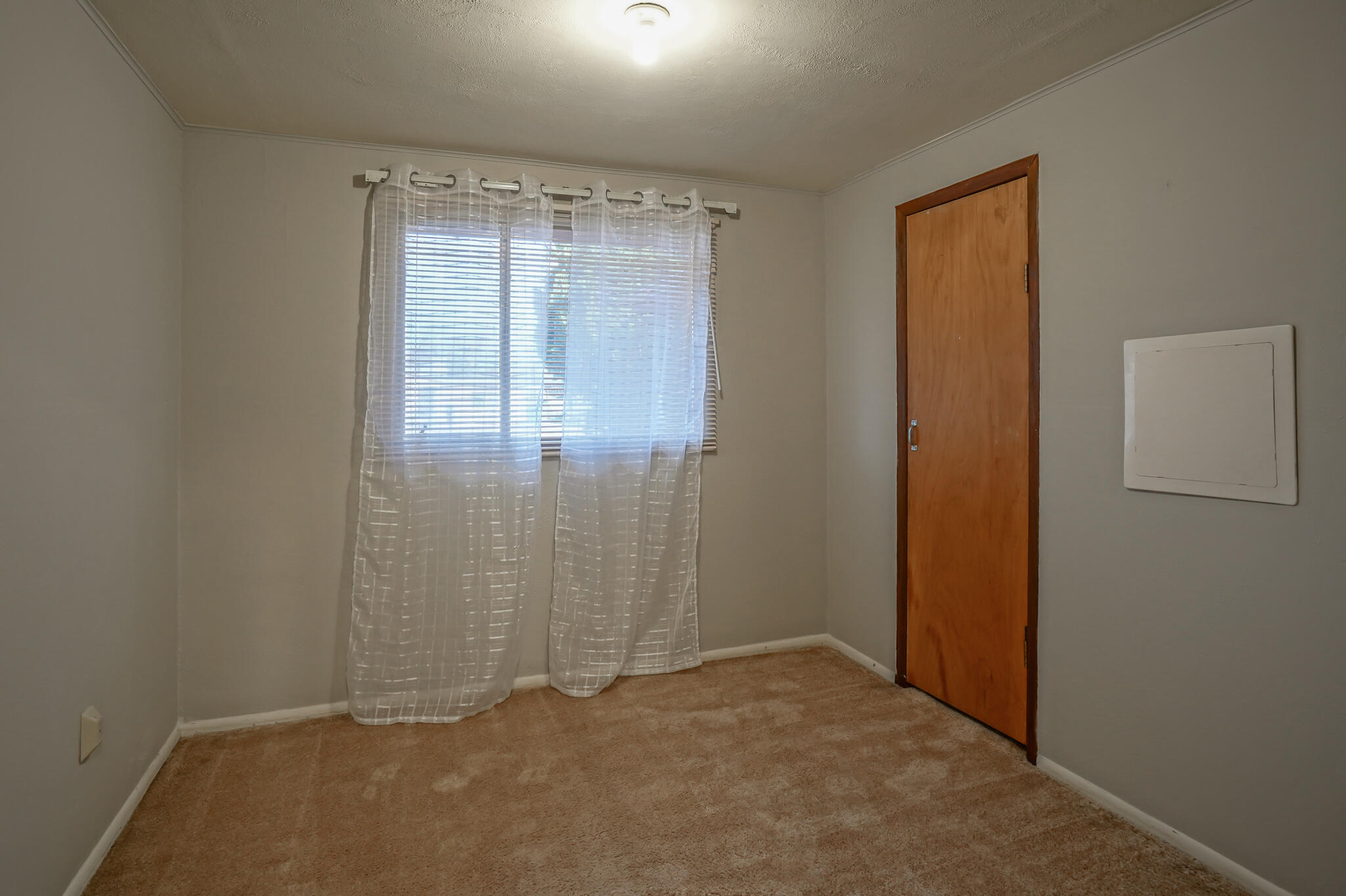 2122 GIRAUDO Place SW