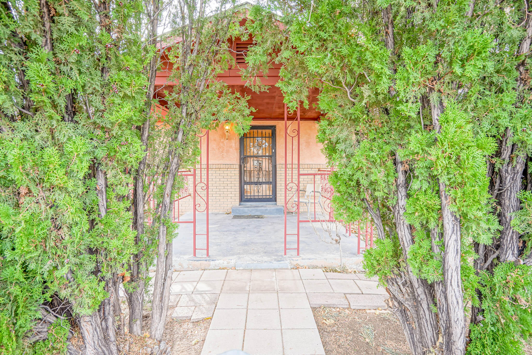 2122 GIRAUDO Place SW