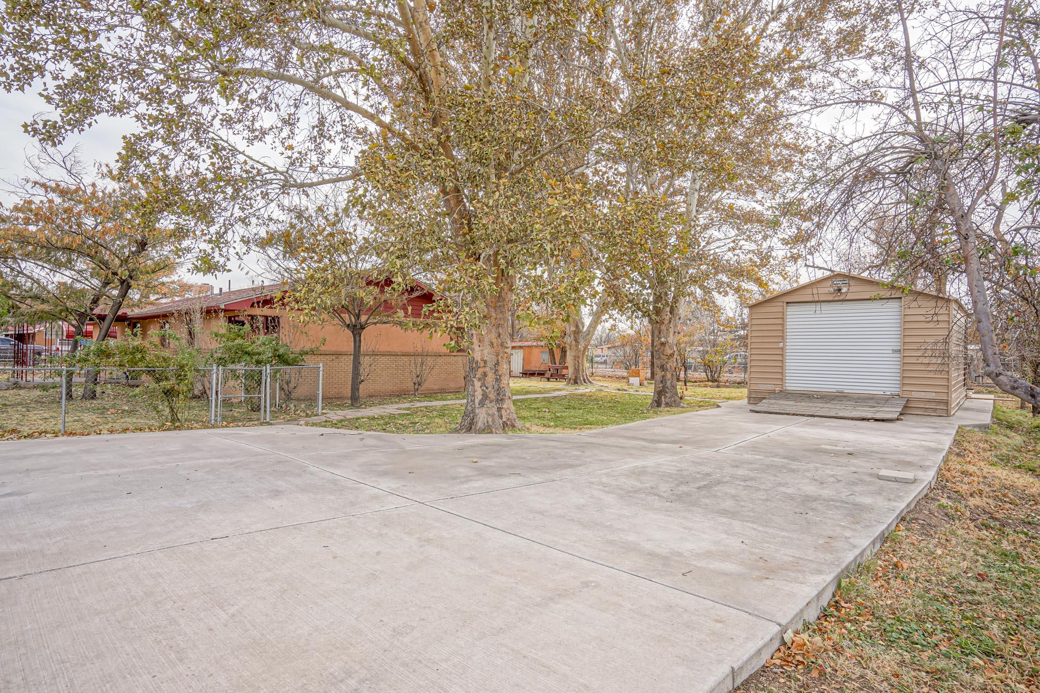 2122 GIRAUDO Place SW