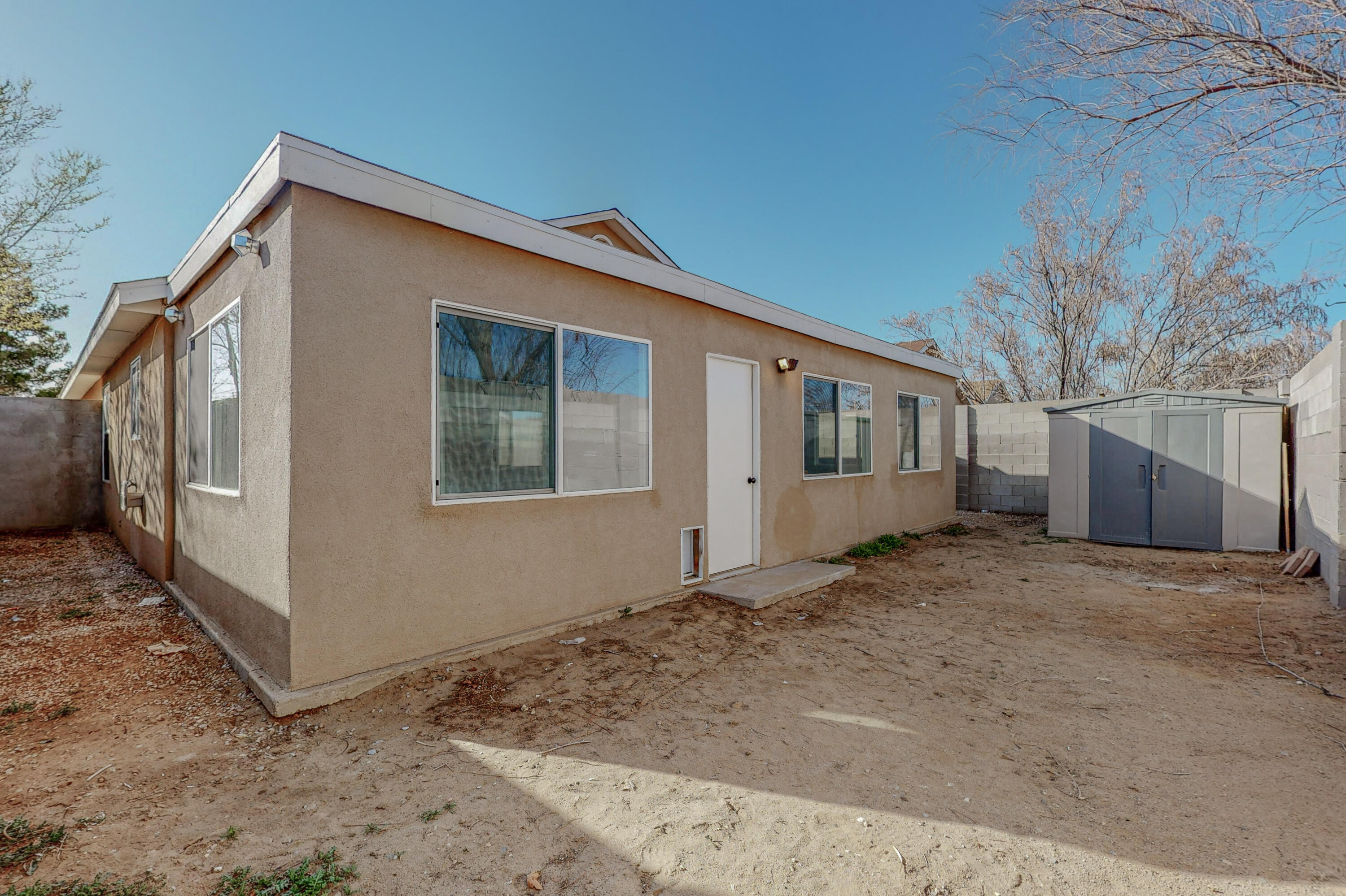 2216 DESERT WOOD Drive SW