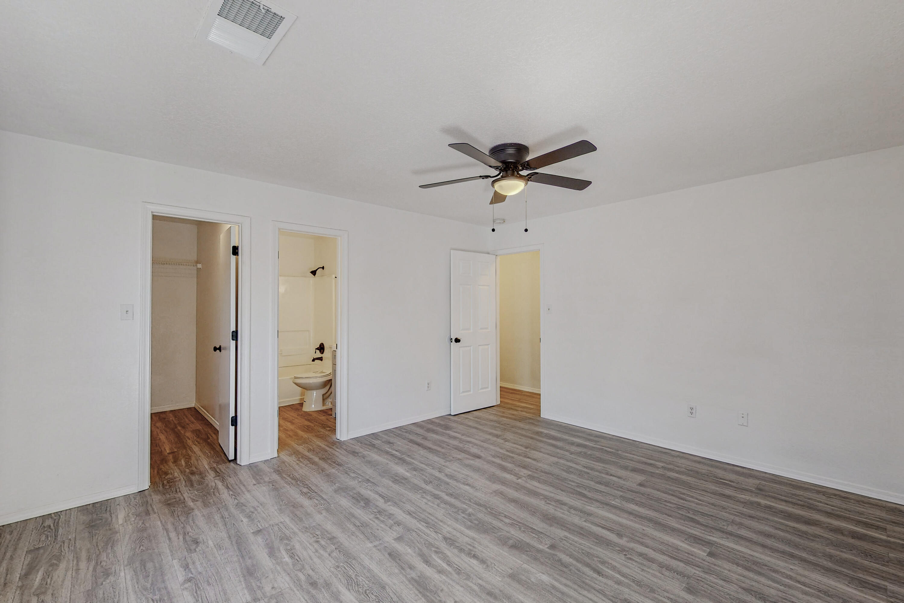 2216 DESERT WOOD Drive SW