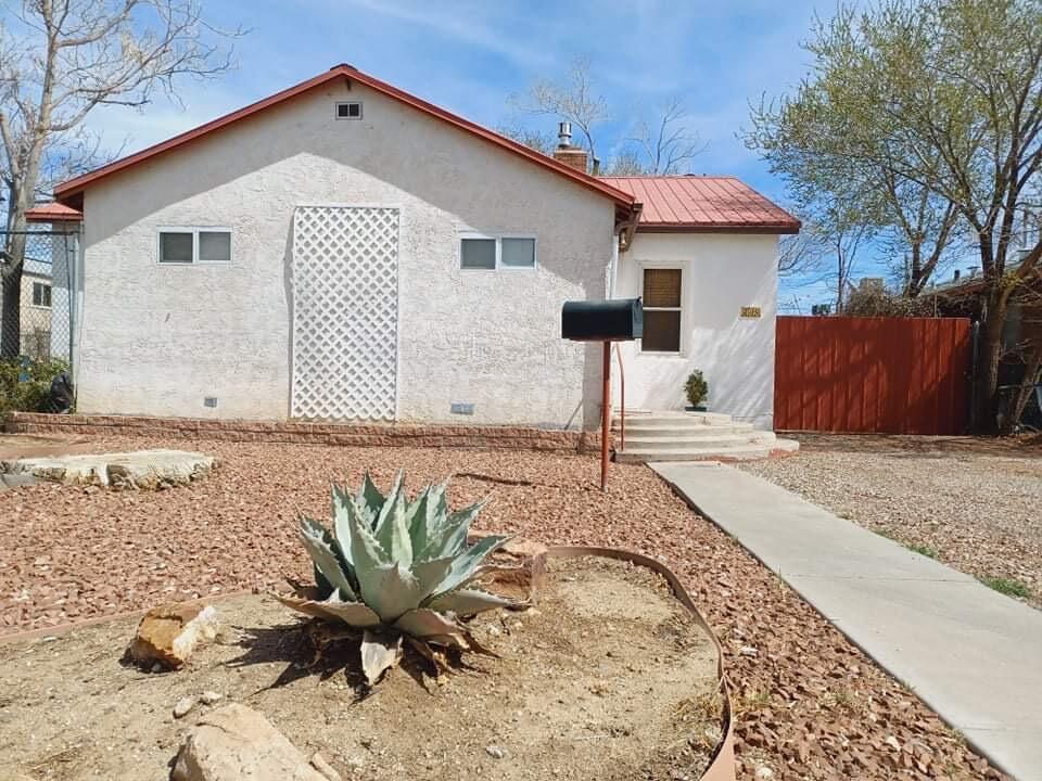 508 VALENCIA Drive SE