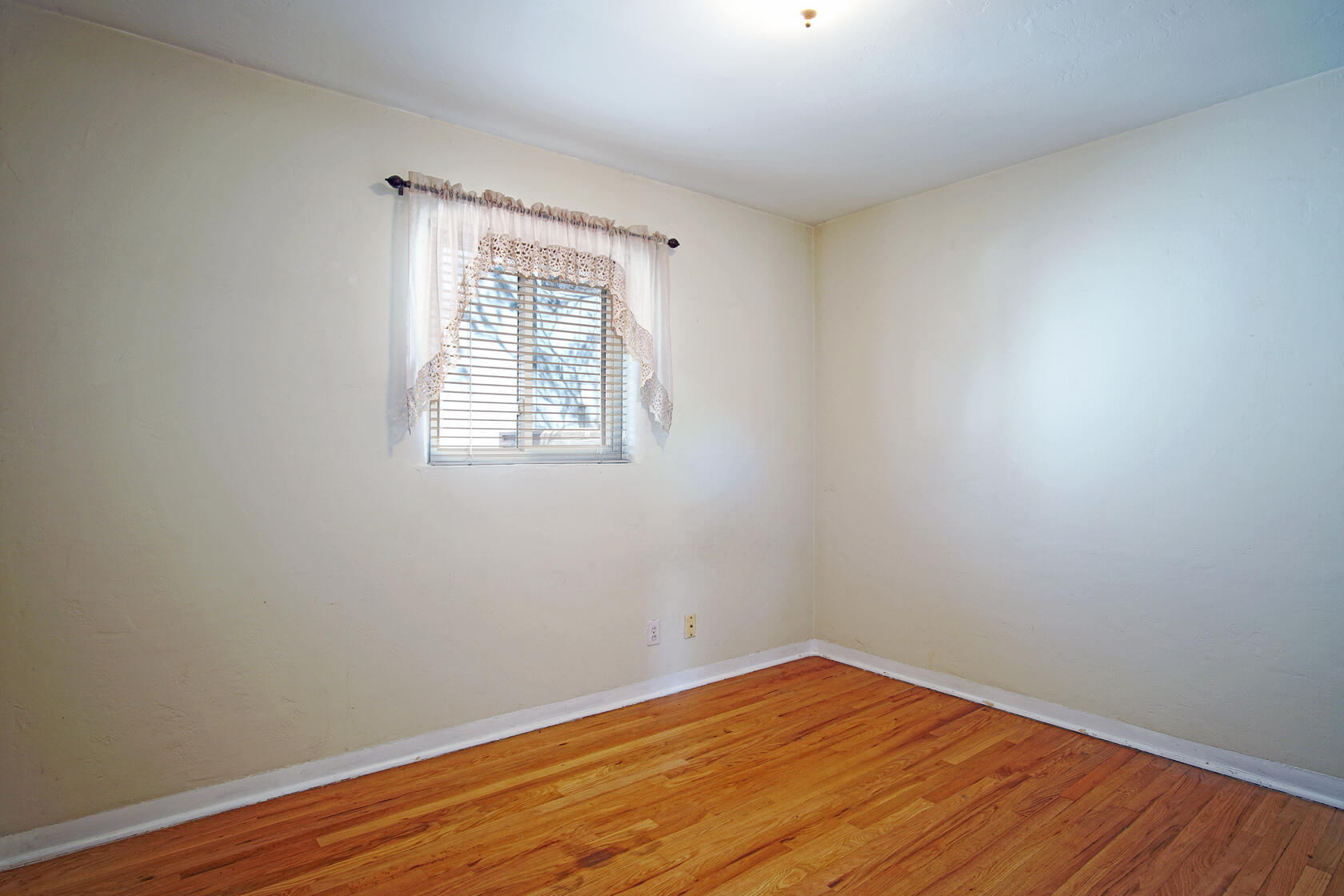 1008 QUINCY Street SE