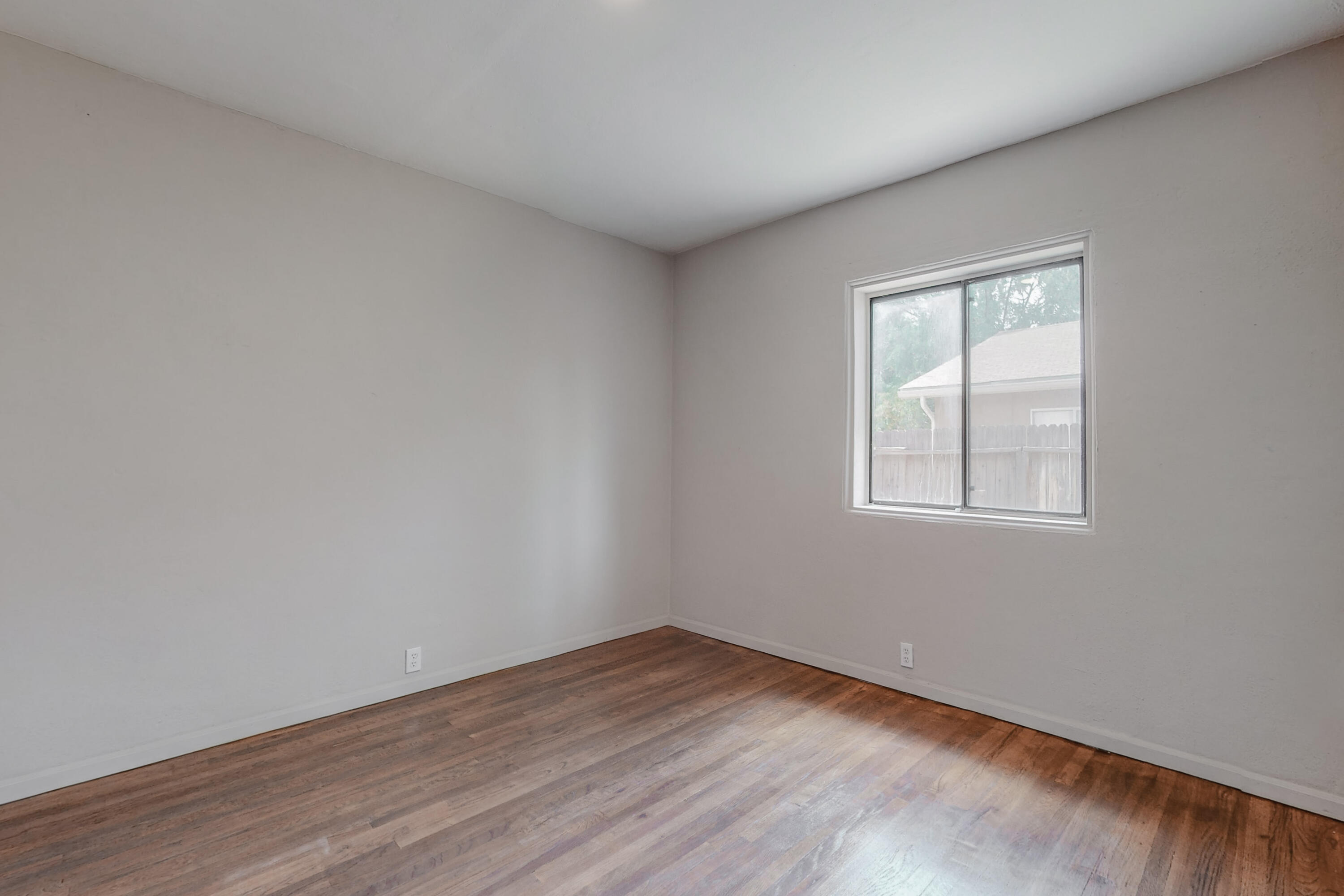 236 SANDOVAL Road SW