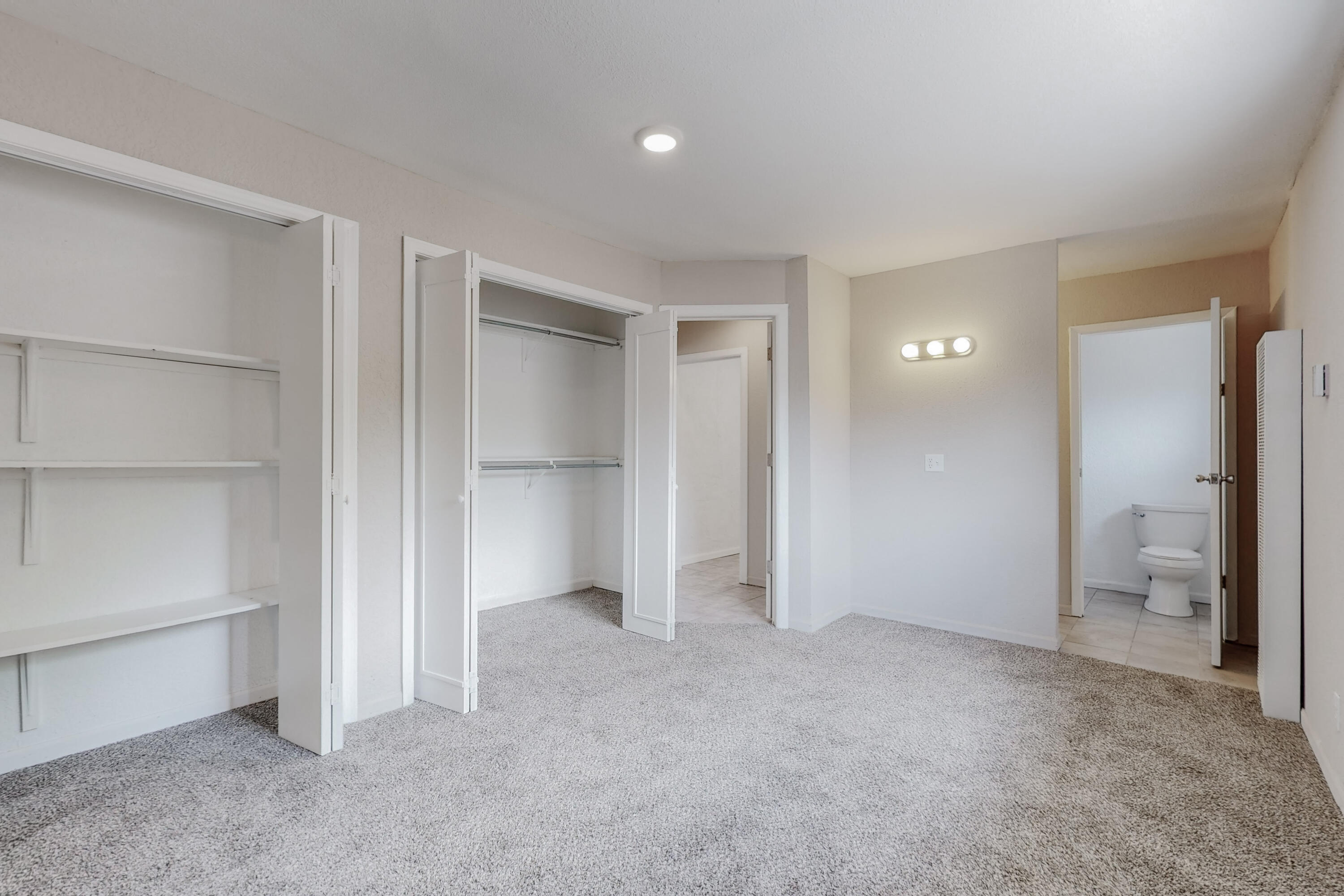 236 SANDOVAL Road SW