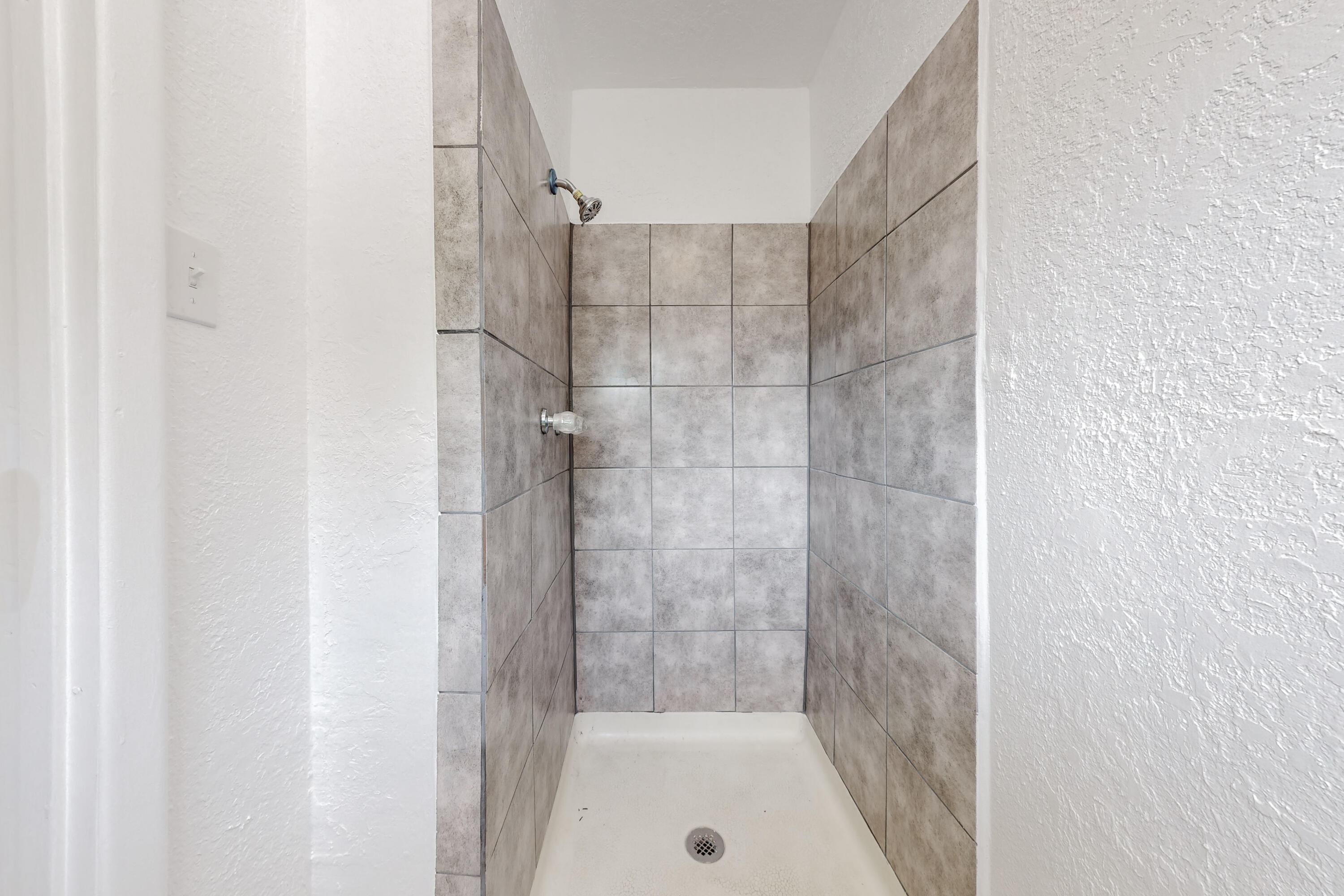 236 SANDOVAL Road SW
