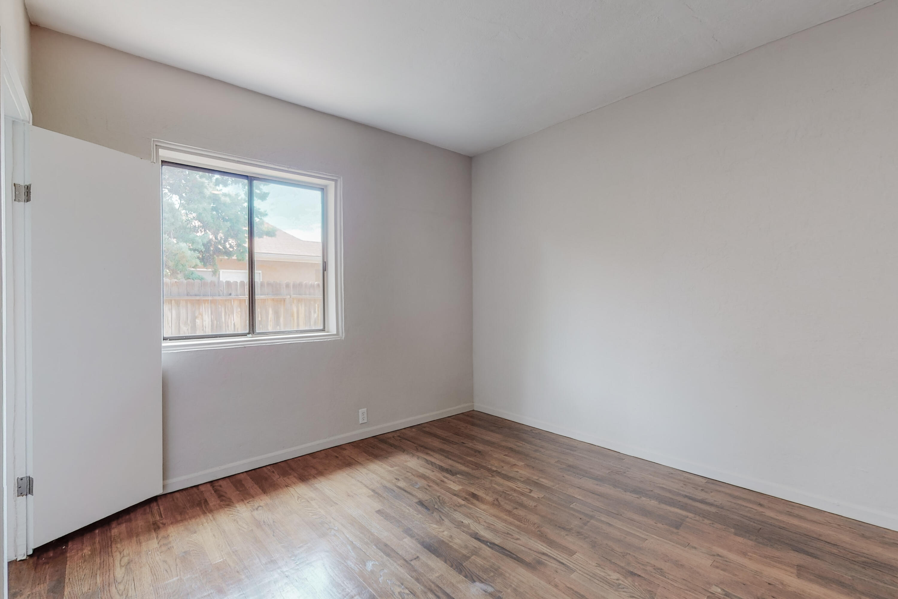 236 SANDOVAL Road SW