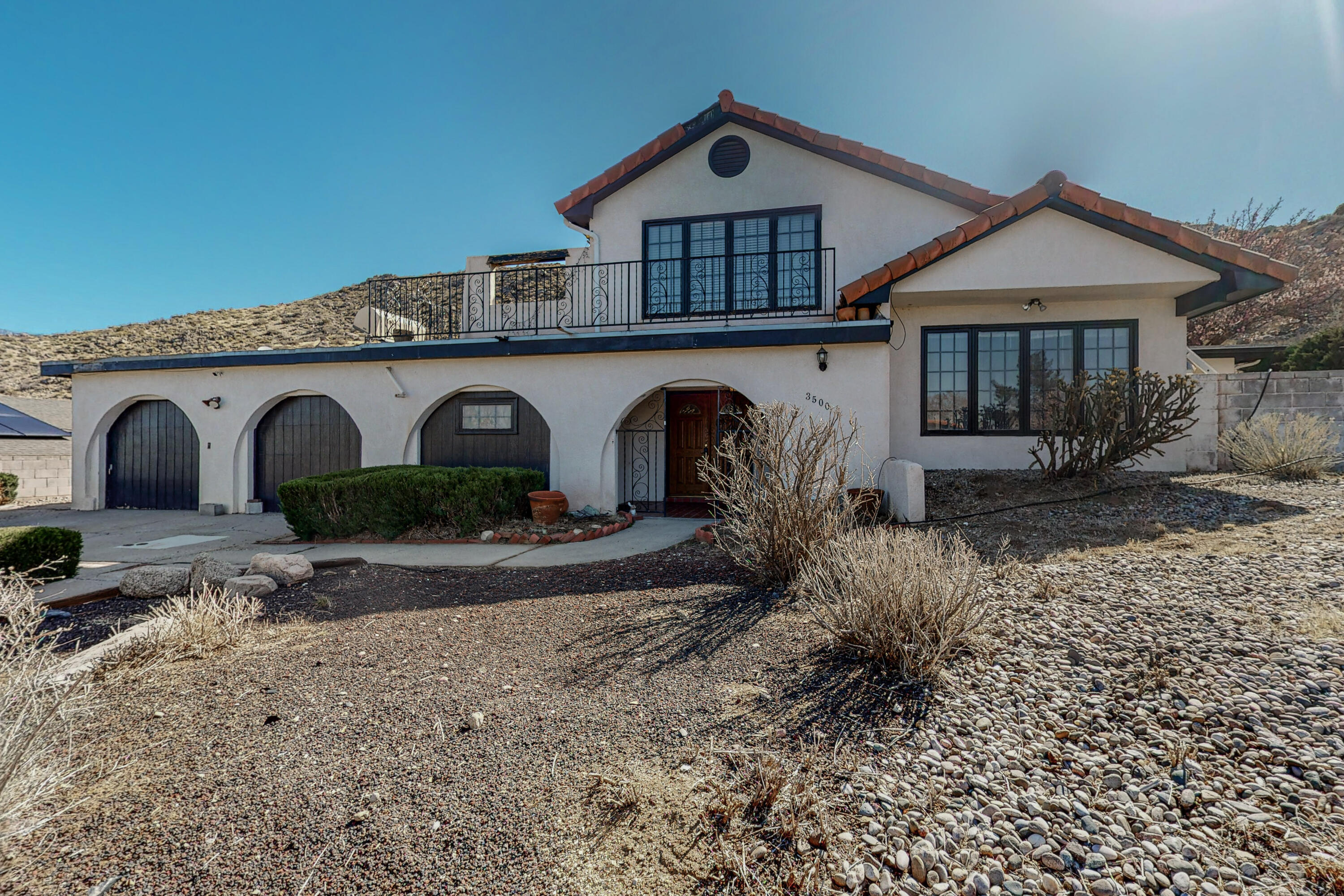 3500 CAMINO DE LA SIERRA NE