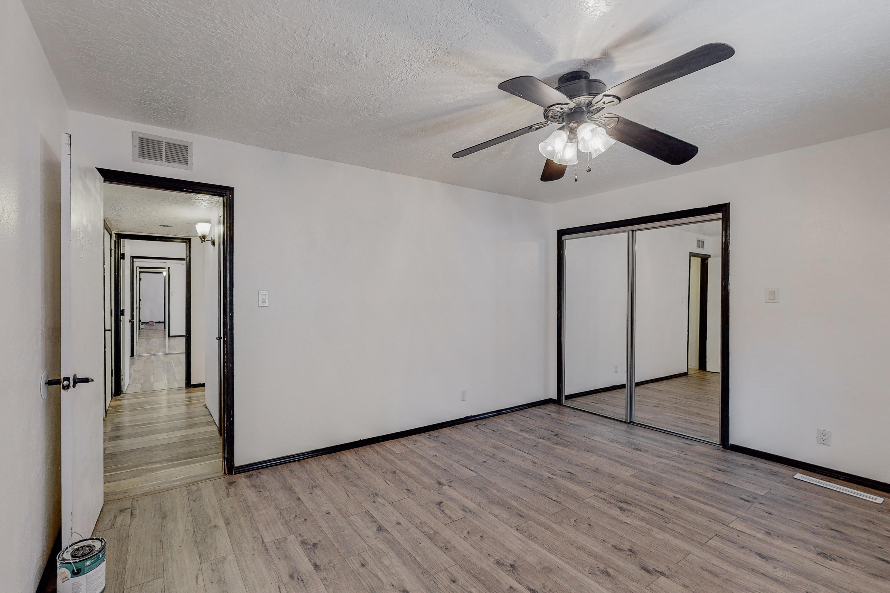 3500 CAMINO DE LA SIERRA NE