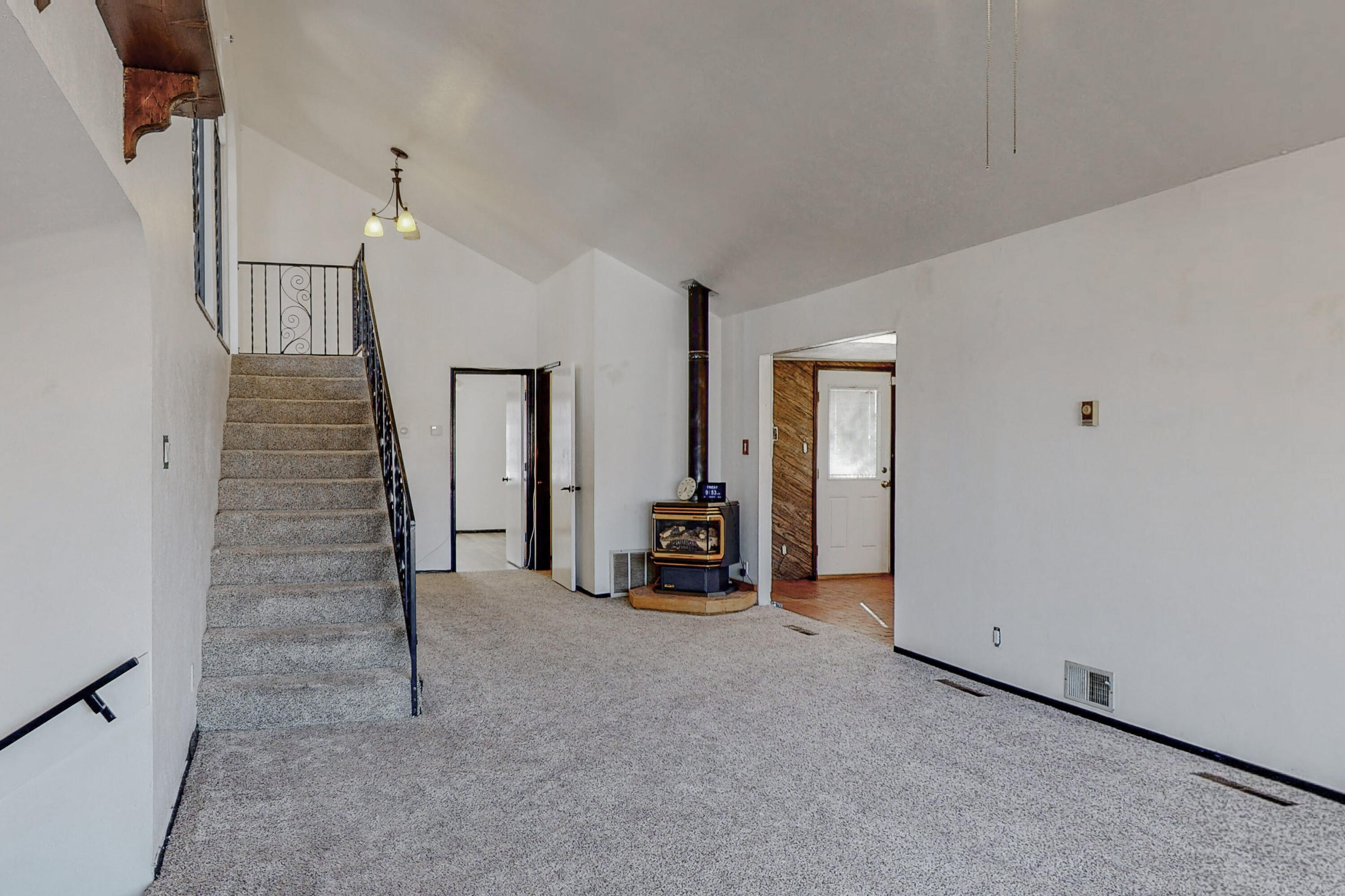 3500 CAMINO DE LA SIERRA NE