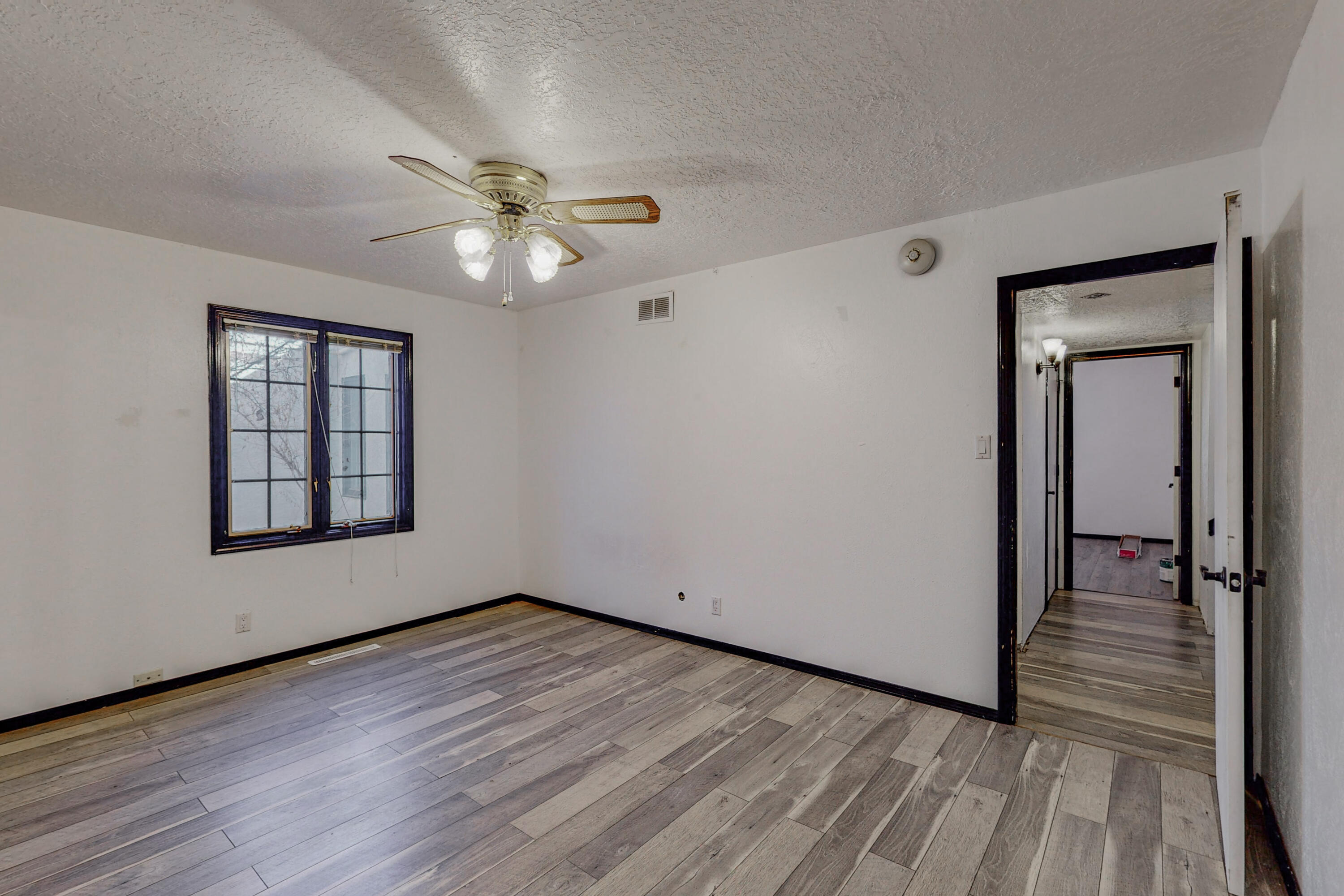3500 CAMINO DE LA SIERRA NE
