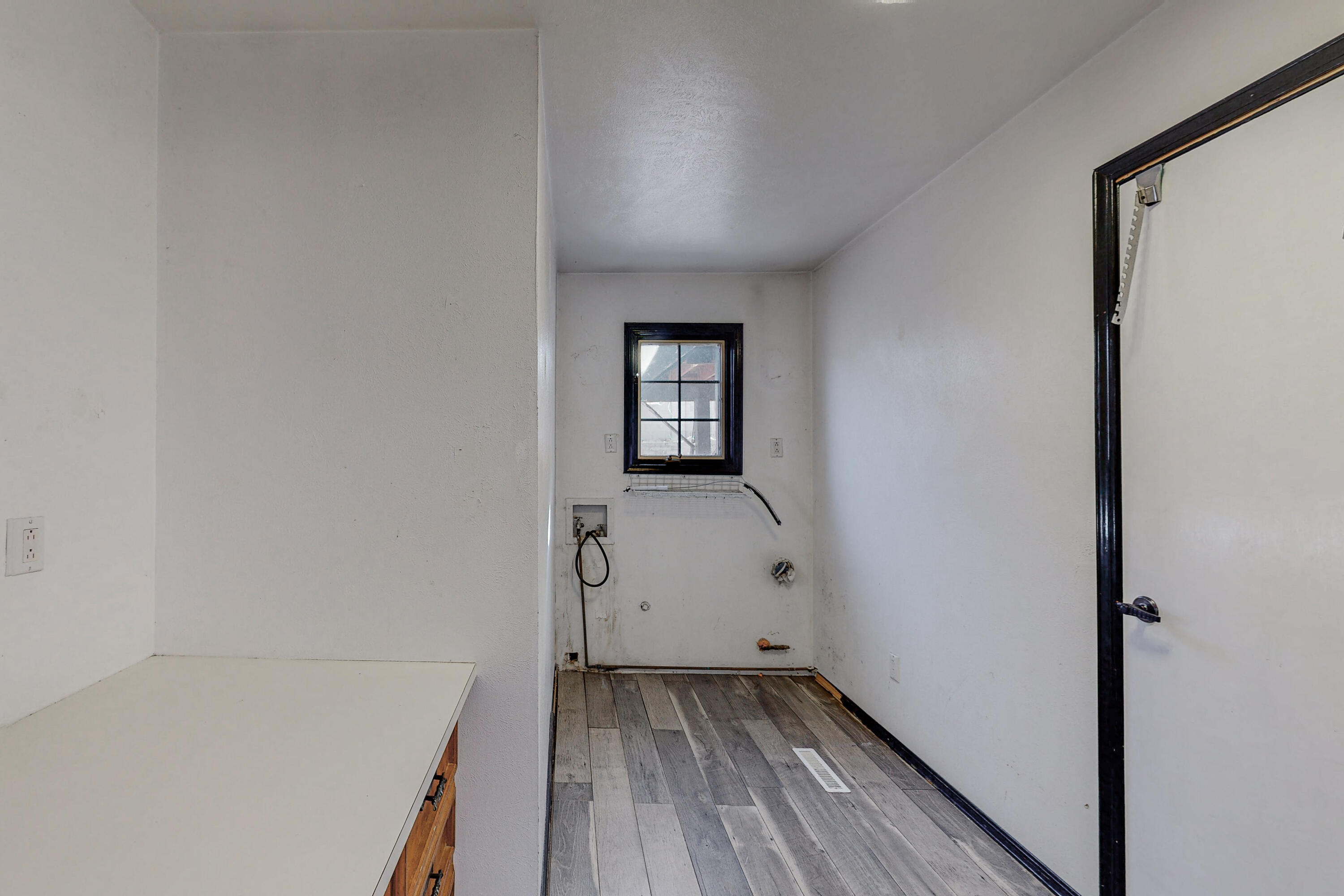 3500 CAMINO DE LA SIERRA NE