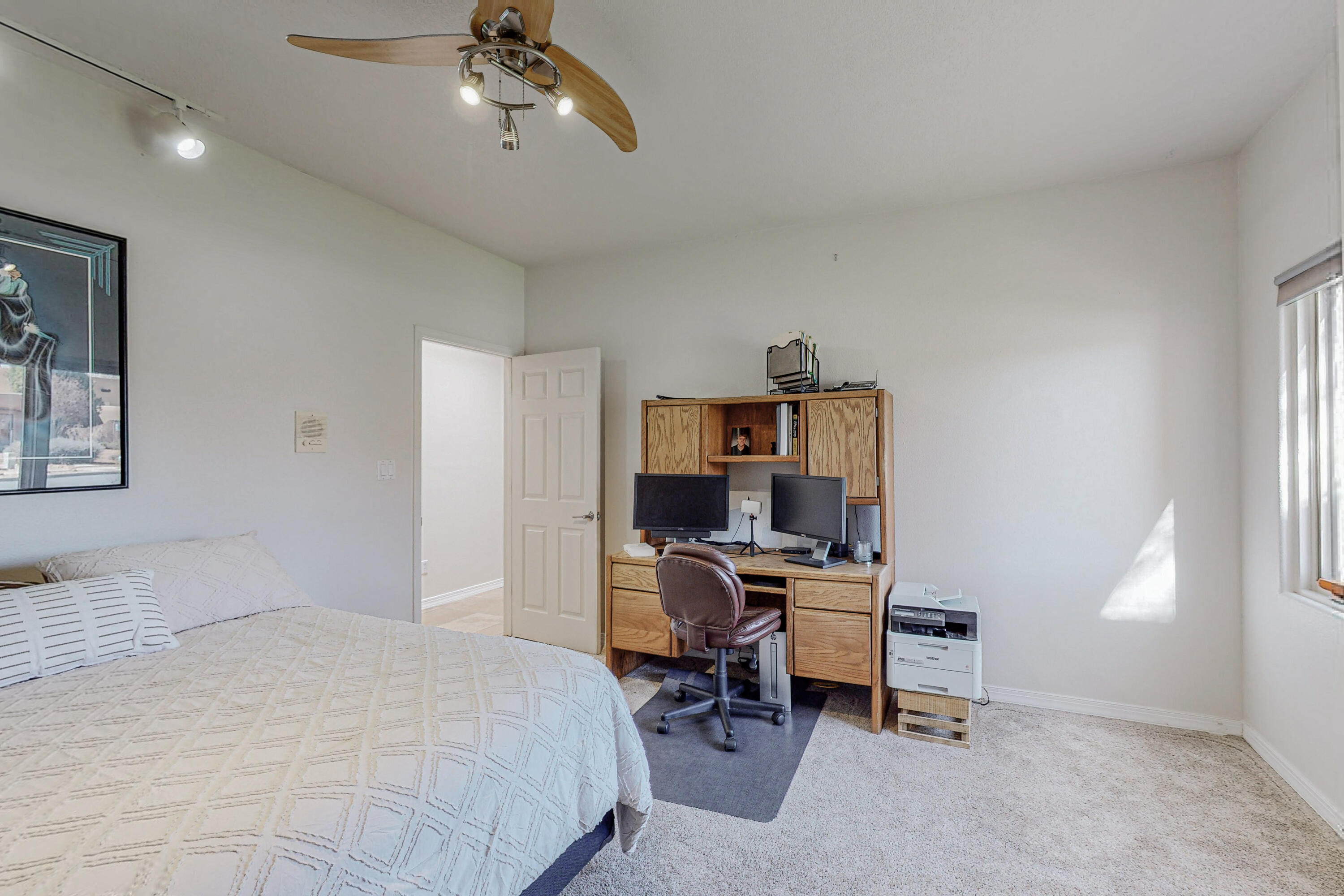 1647 TIERRA DEL RIO NW