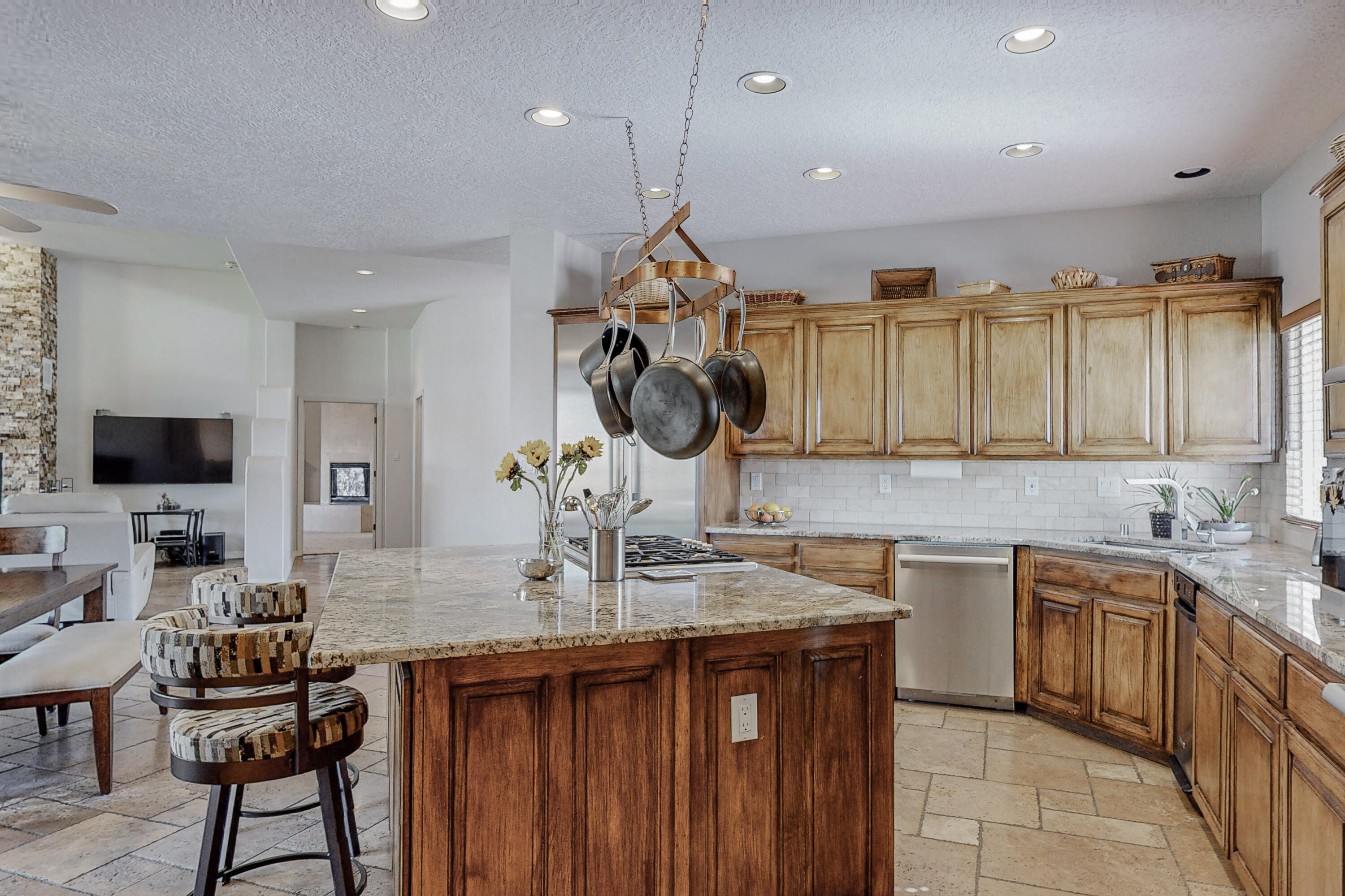 1647 TIERRA DEL RIO NW
