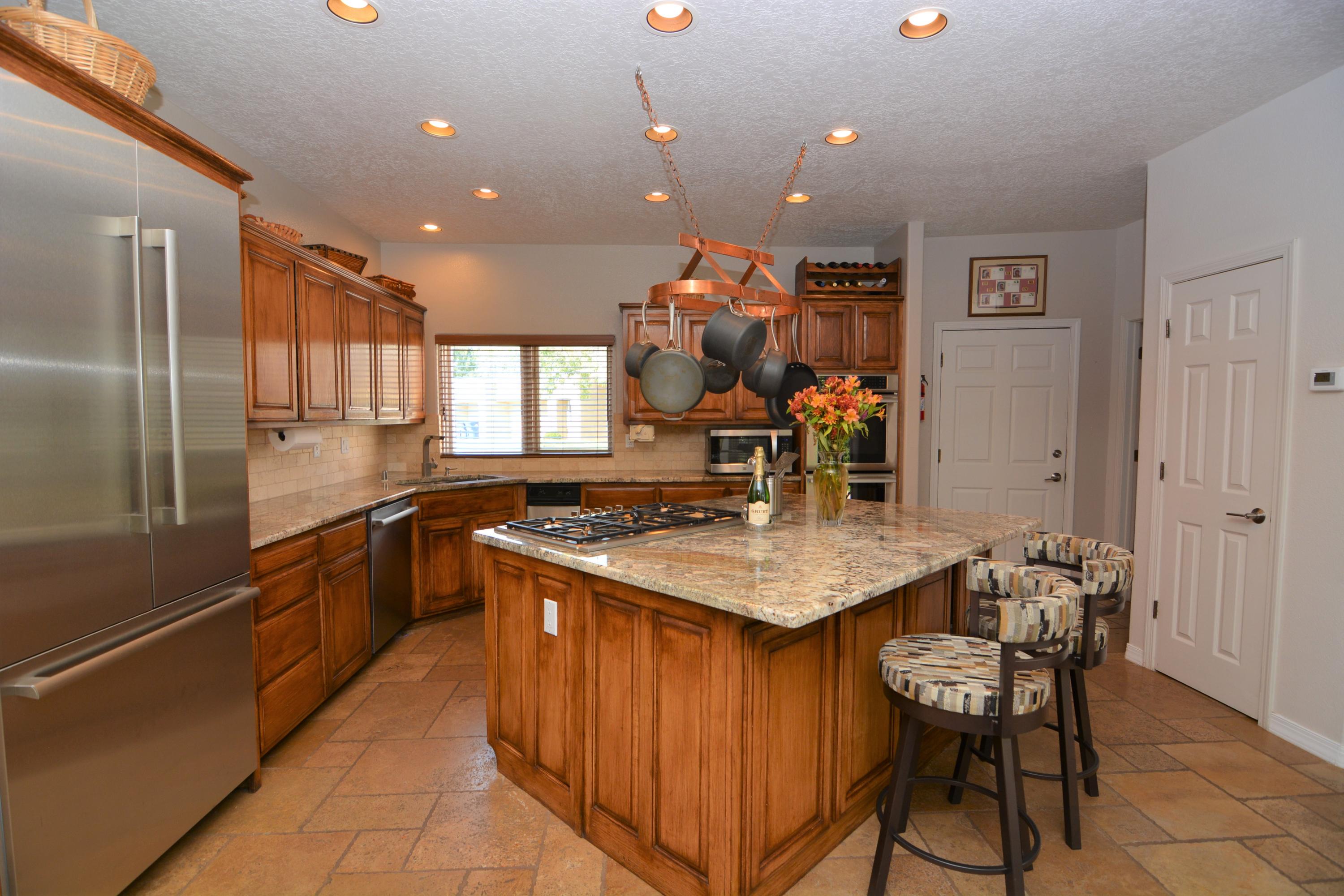 1647 TIERRA DEL RIO NW