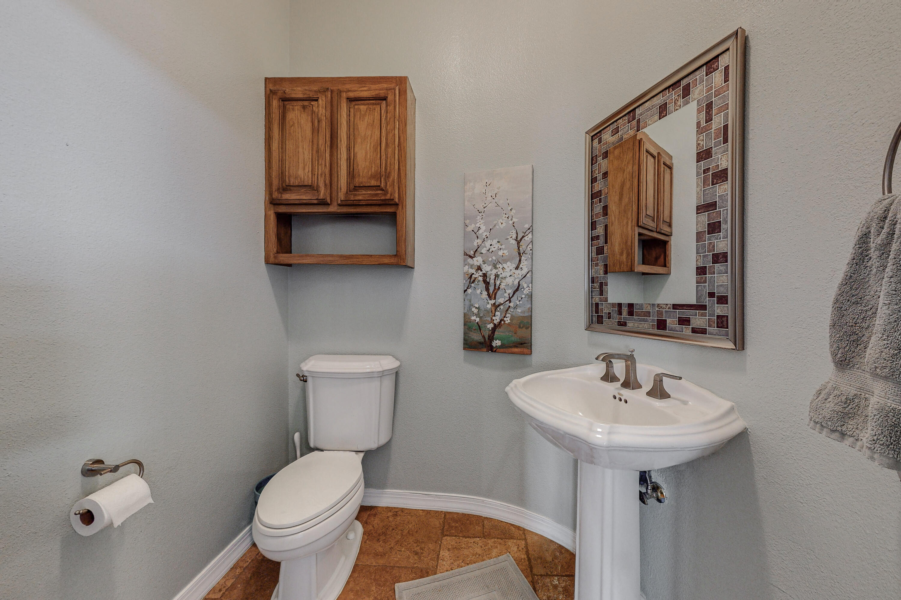 1647 TIERRA DEL RIO NW
