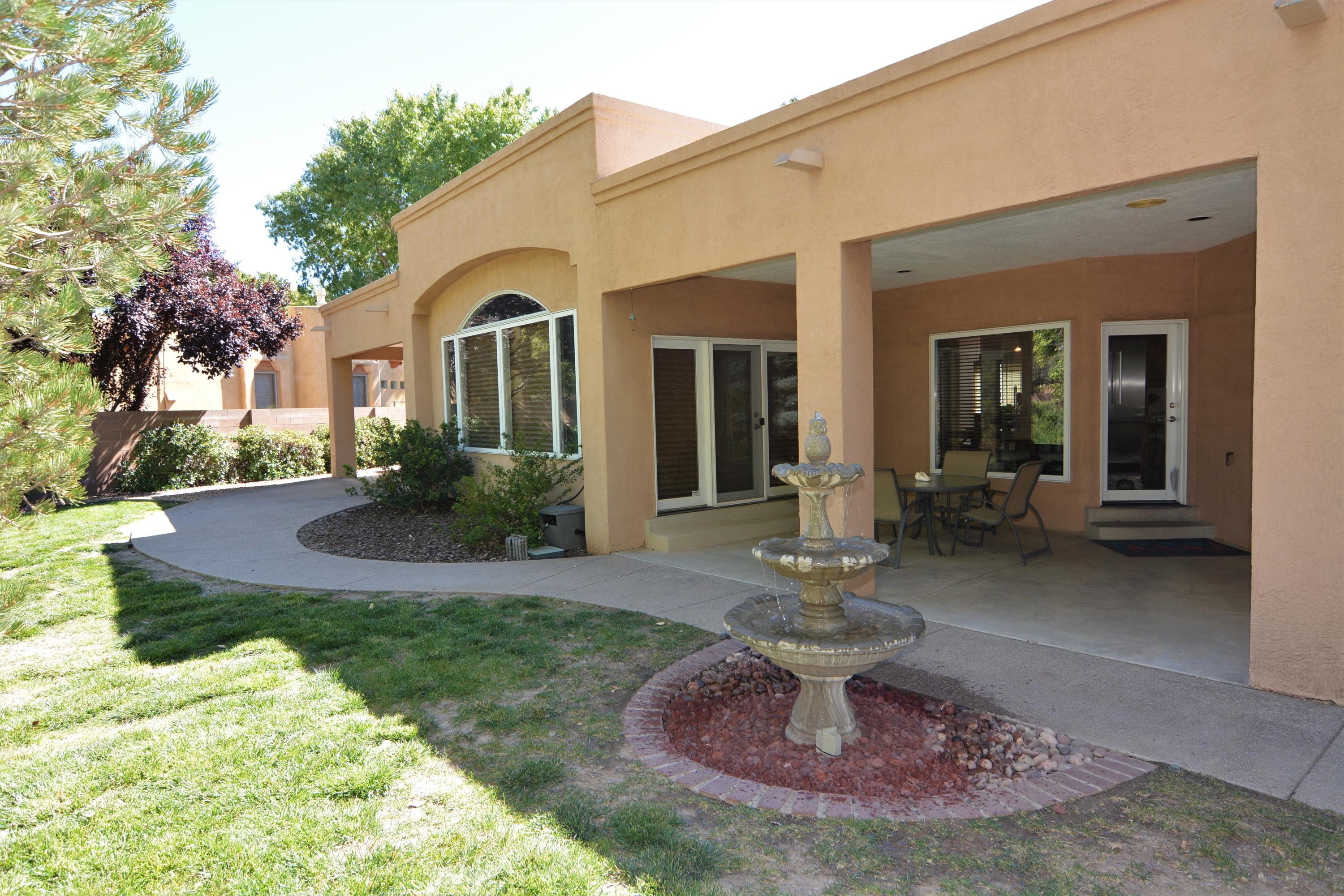 1647 TIERRA DEL RIO NW