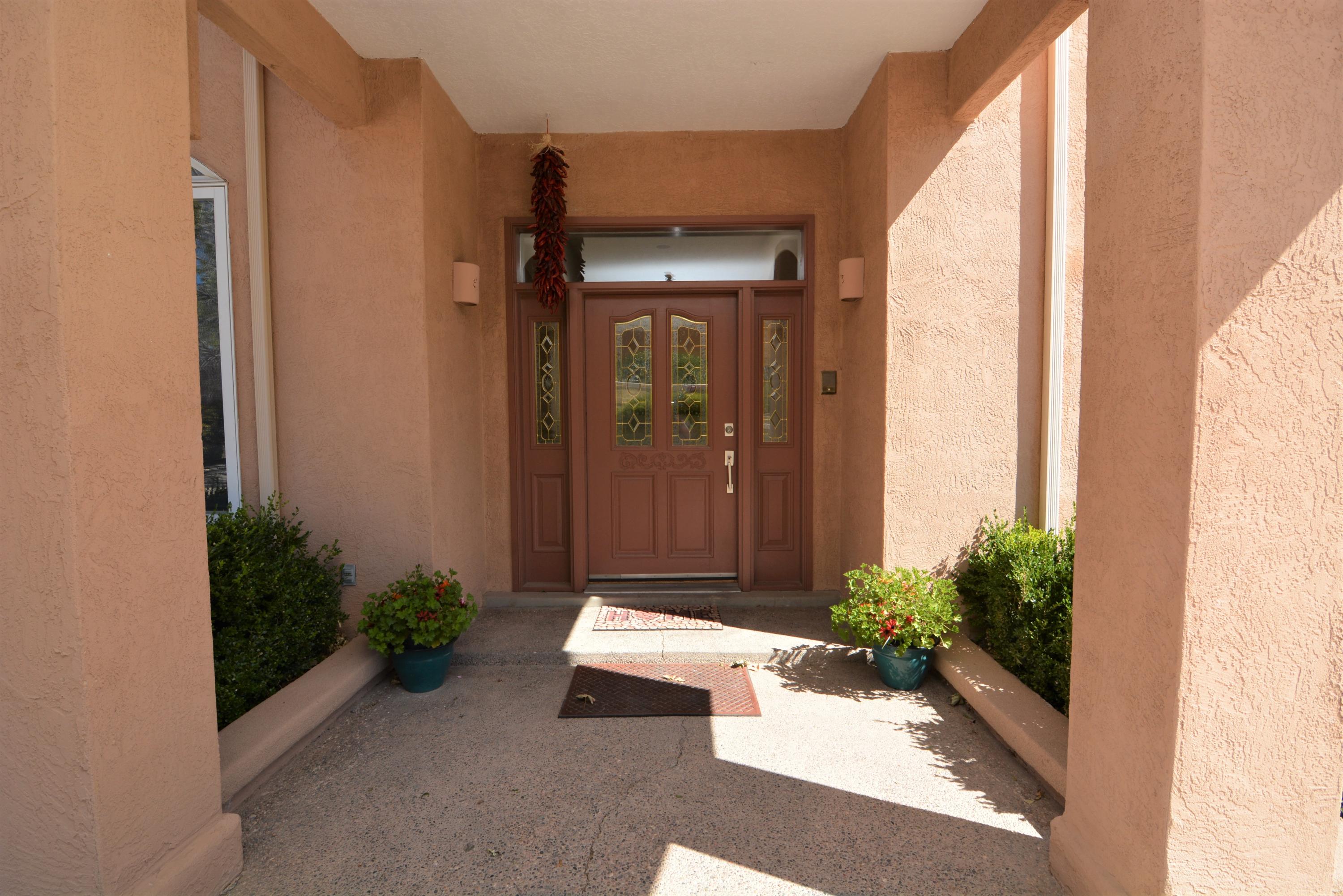 1647 TIERRA DEL RIO NW
