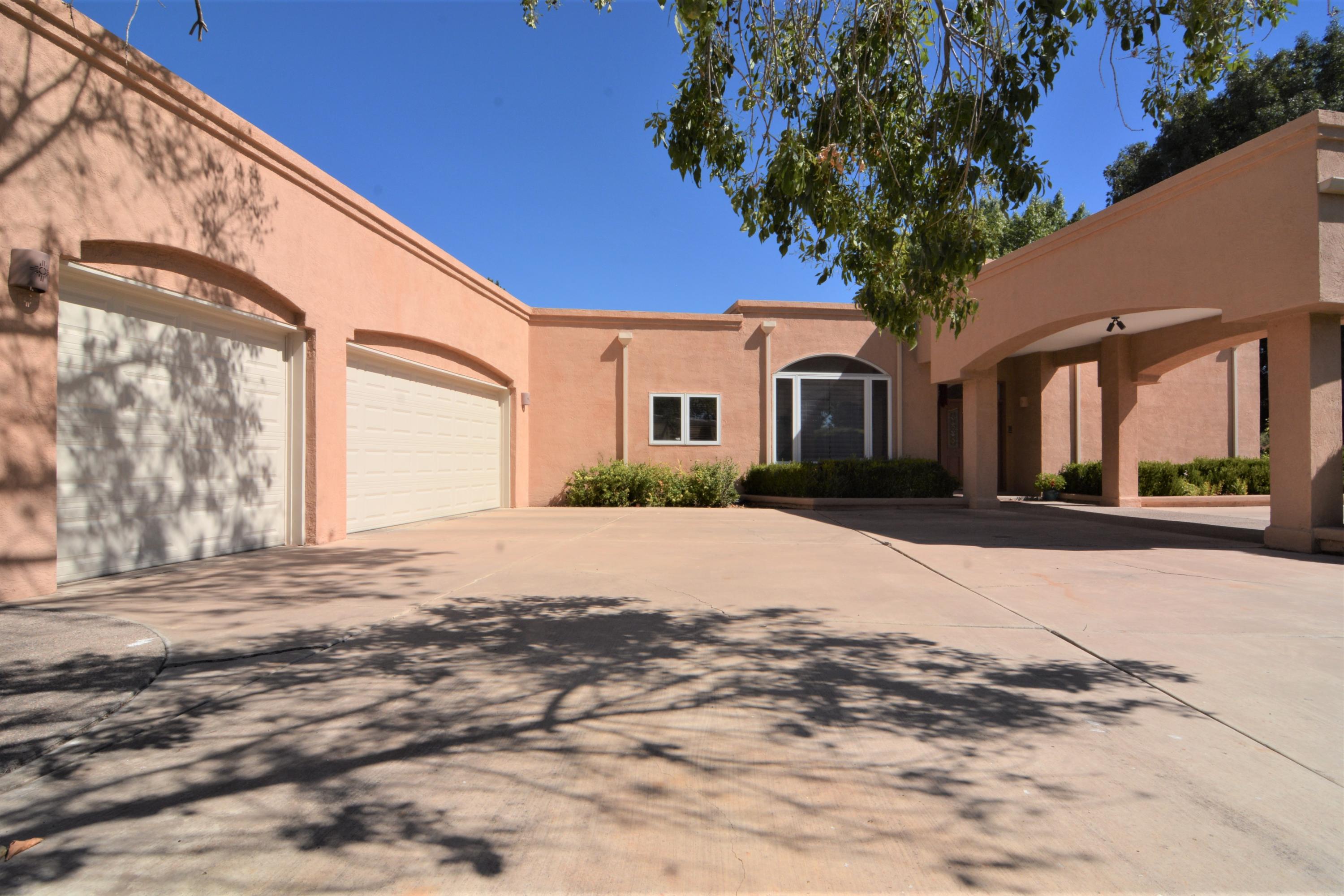 1647 TIERRA DEL RIO NW