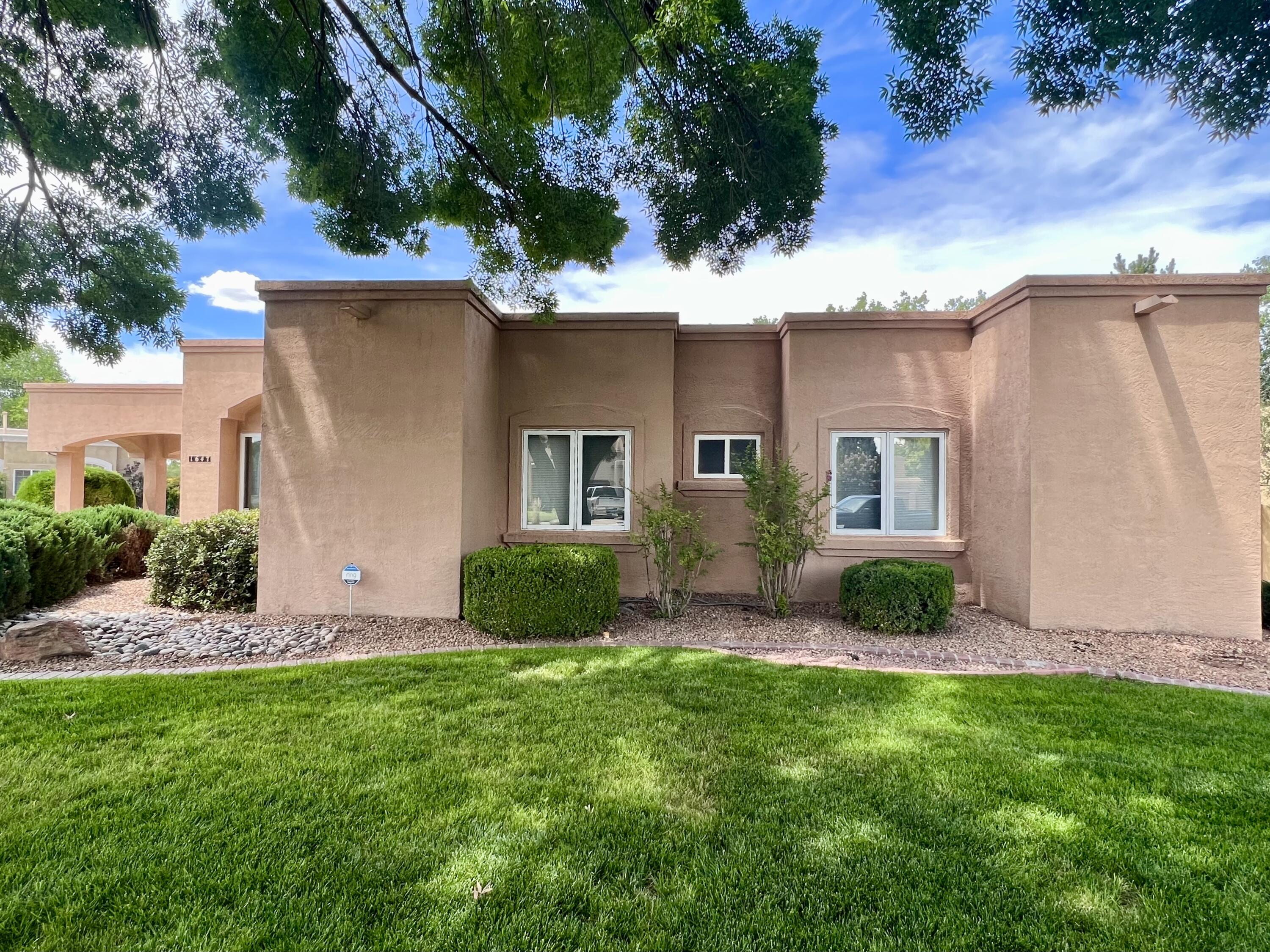 1647 TIERRA DEL RIO NW