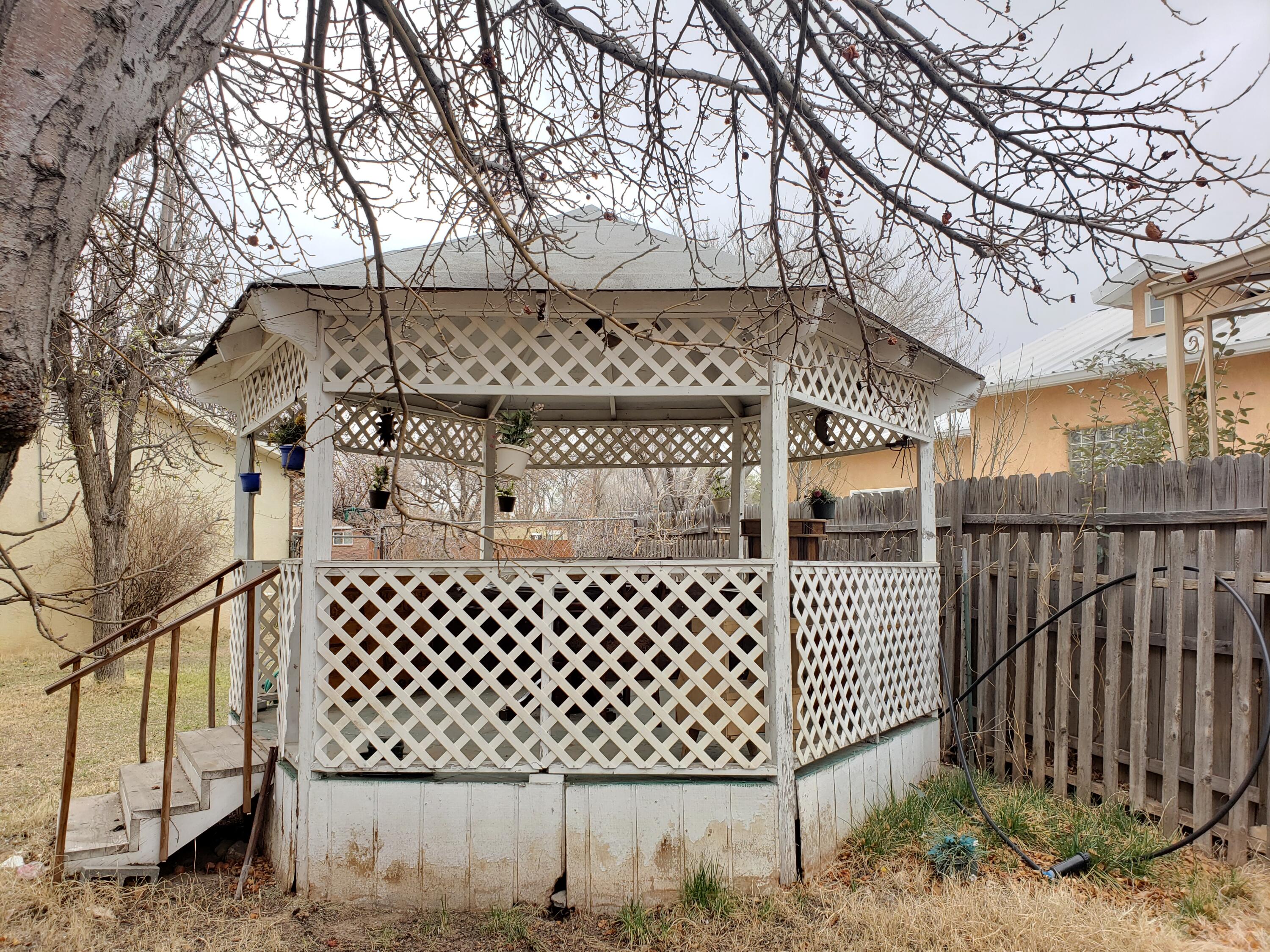 4313 Nicole Court SW