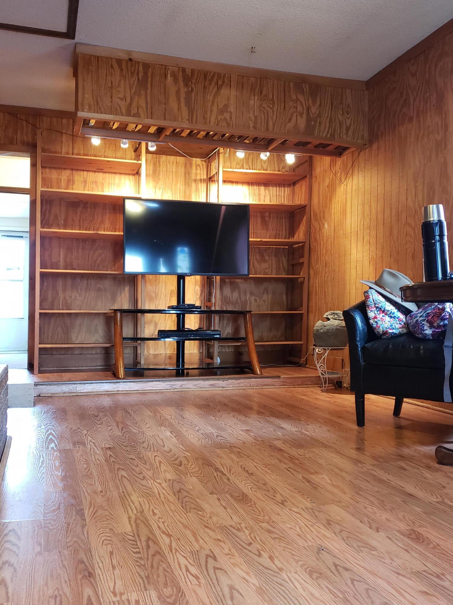 4313 Nicole Court SW