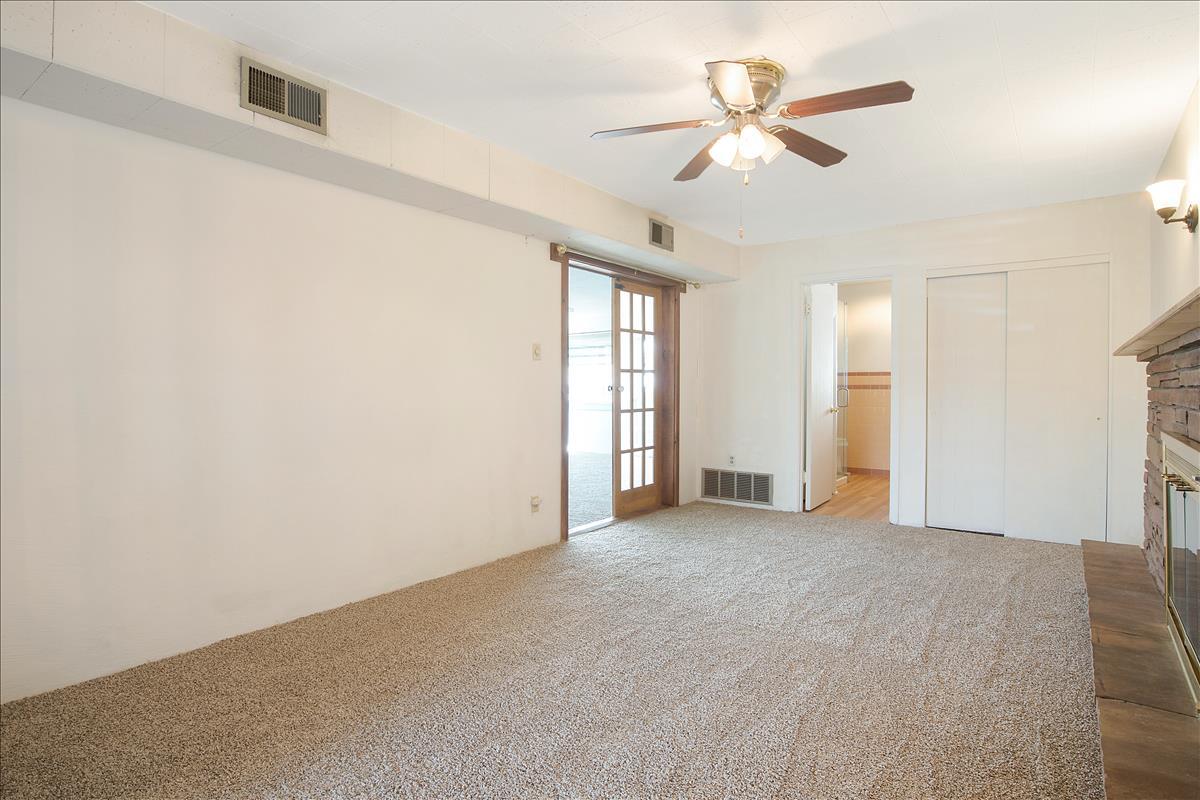 2807 Aliso Drive NE