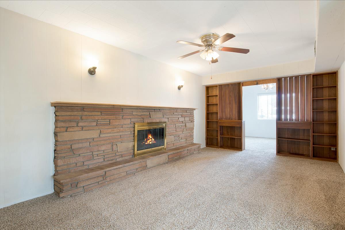 2807 Aliso Drive NE
