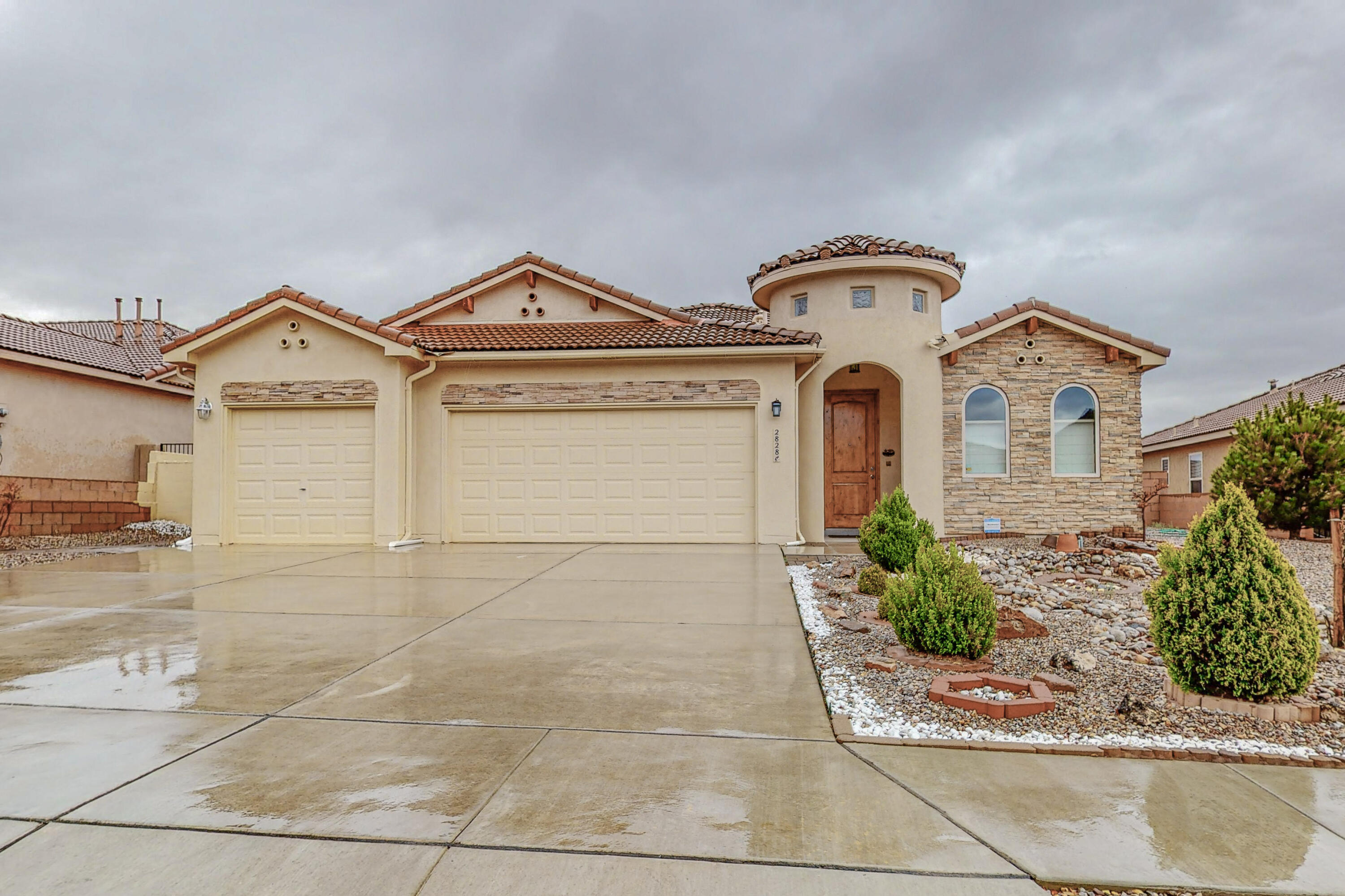 2828 SICOMORO Lane SE