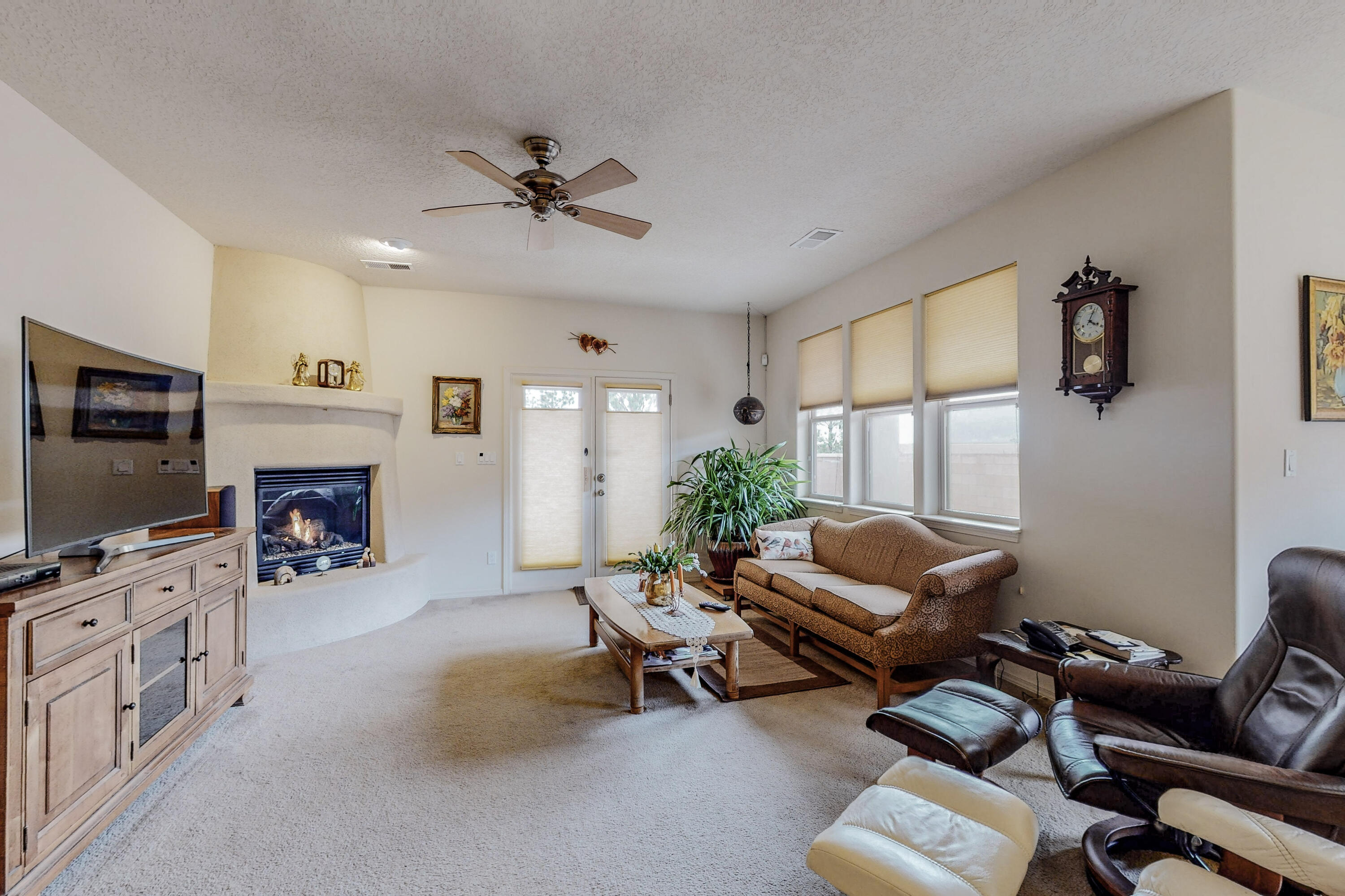 2828 SICOMORO Lane SE