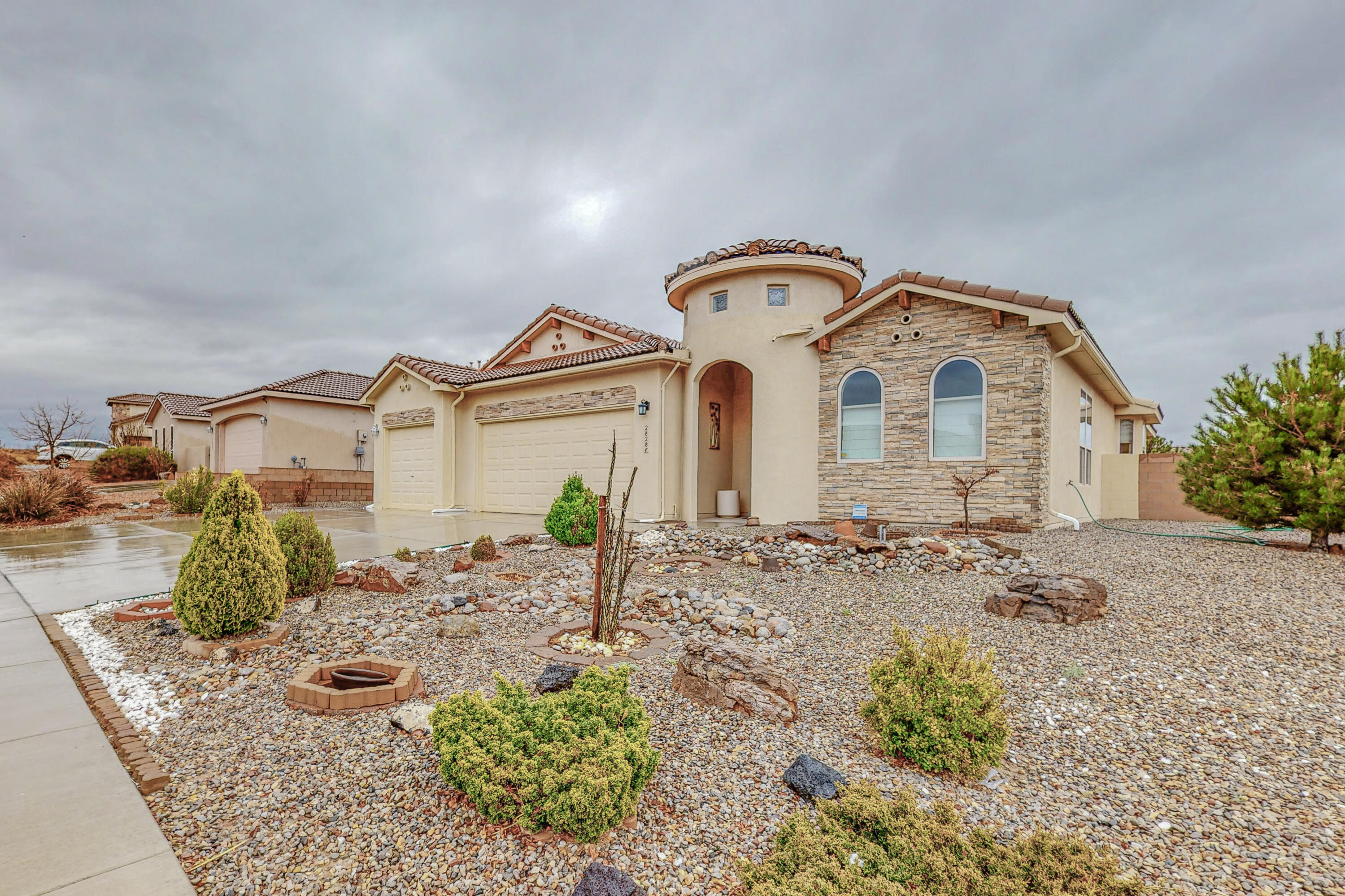2828 SICOMORO Lane SE