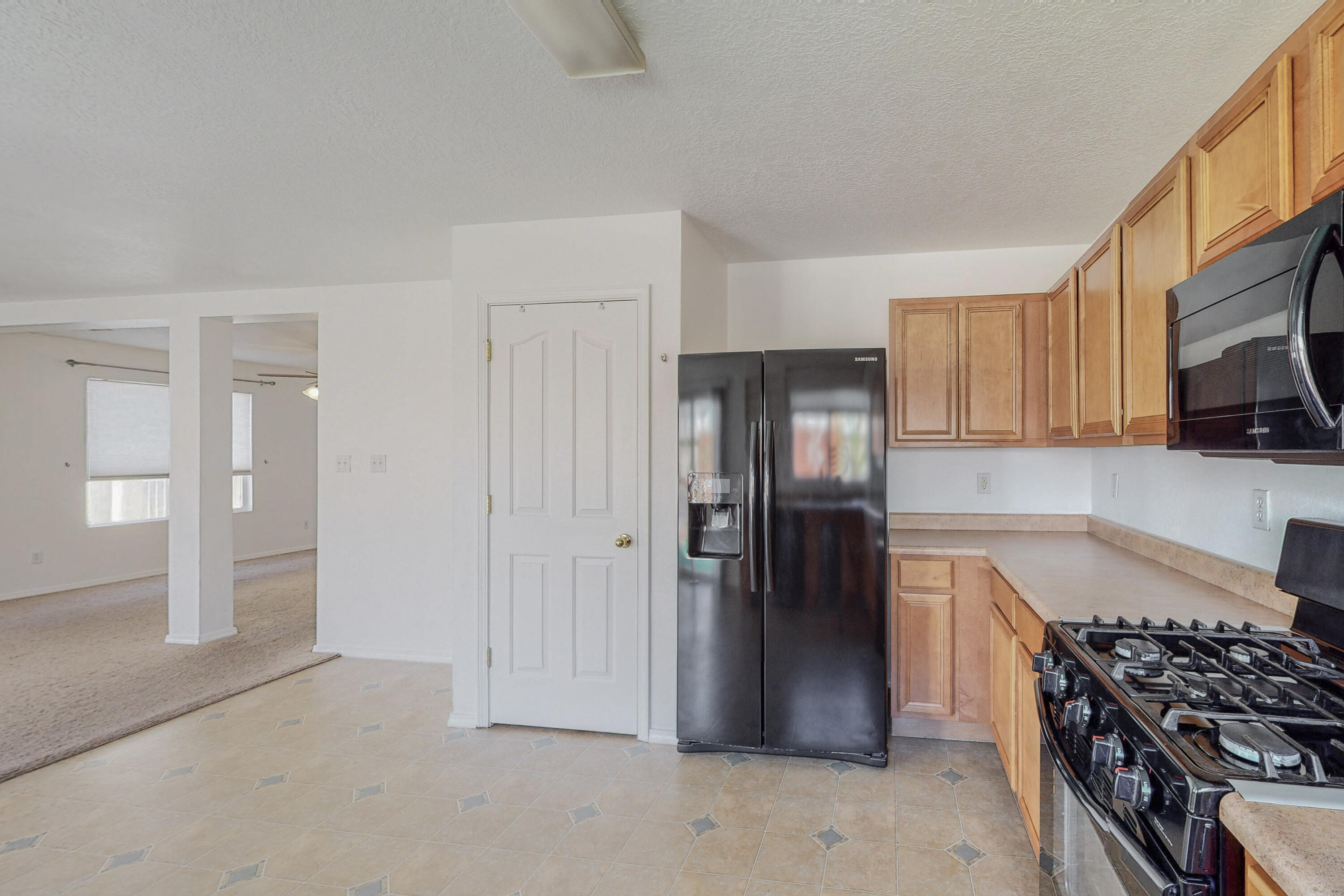 2605 TWIN OAKS Drive NW