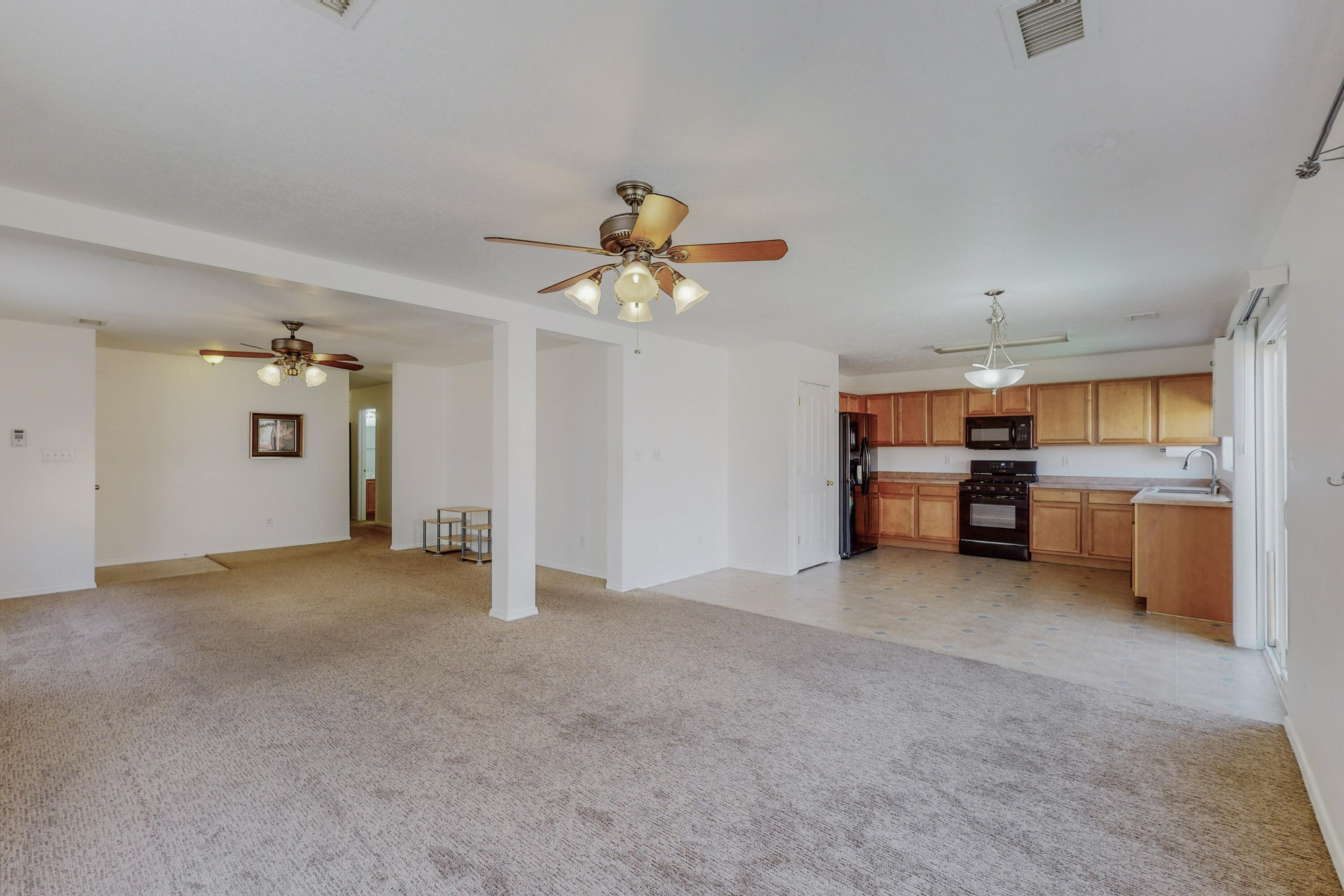 2605 TWIN OAKS Drive NW