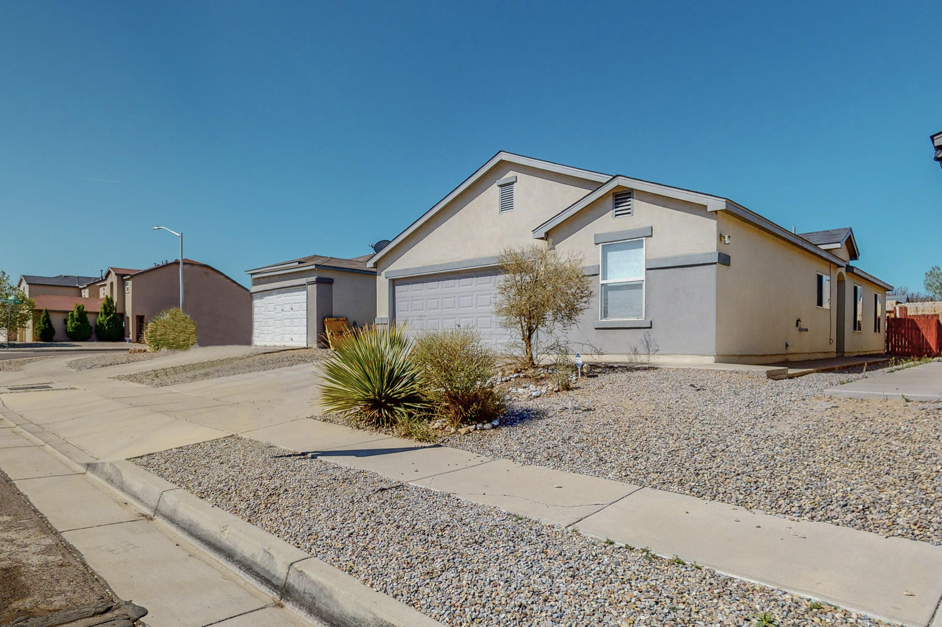 2605 TWIN OAKS Drive NW