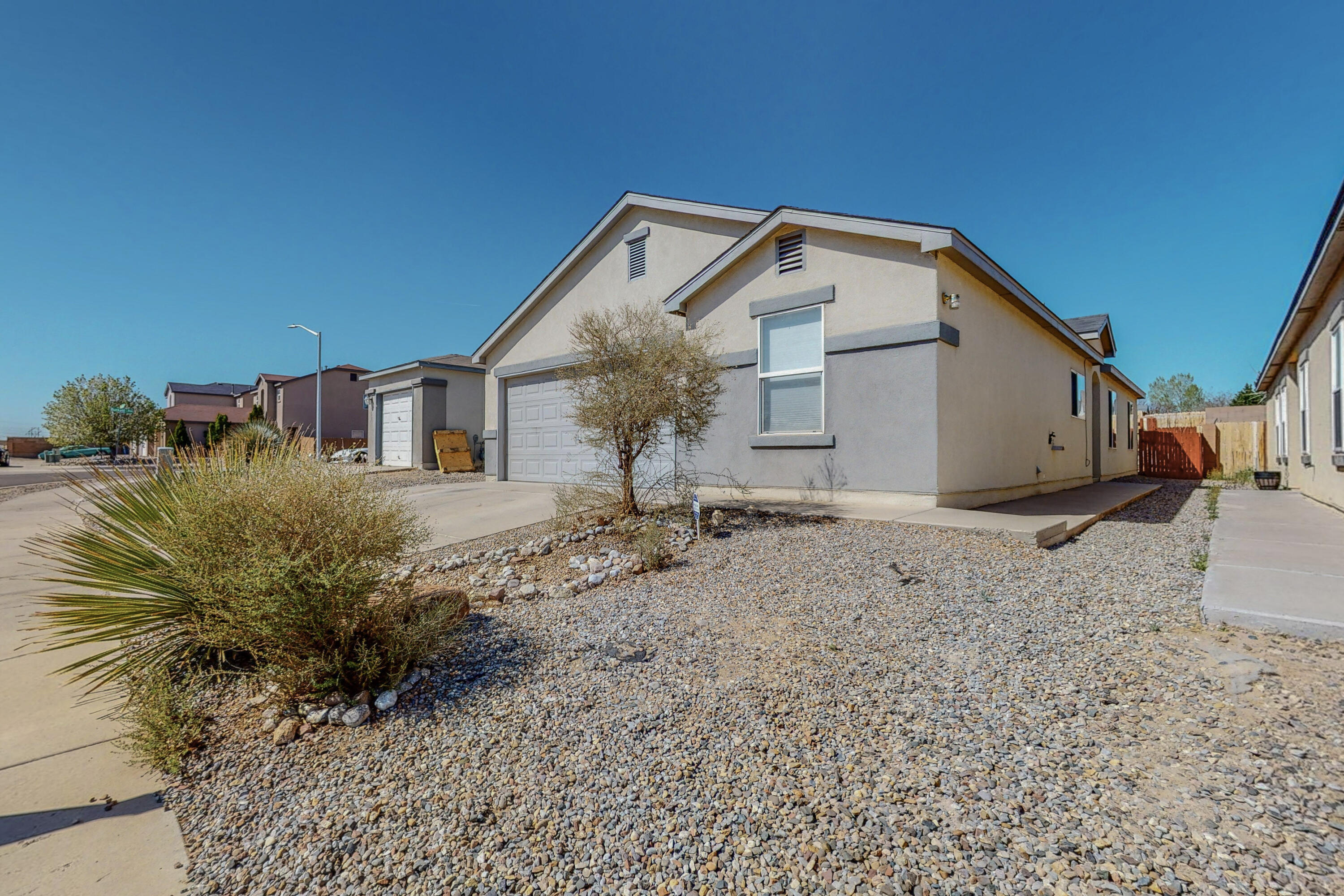 2605 TWIN OAKS Drive NW