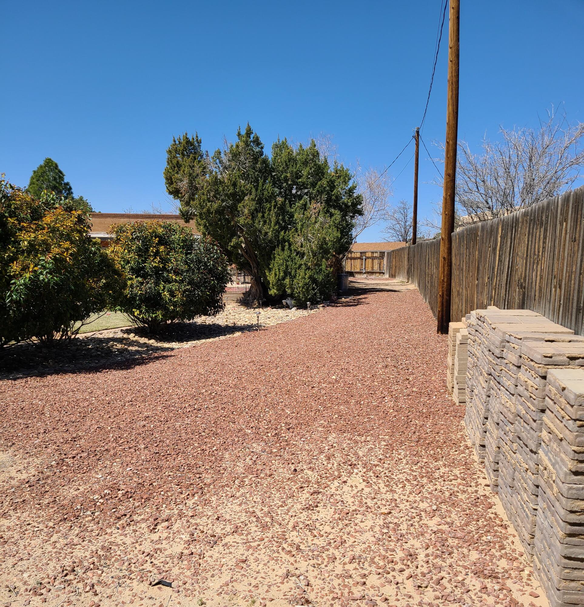 1420 33RD Circle SE