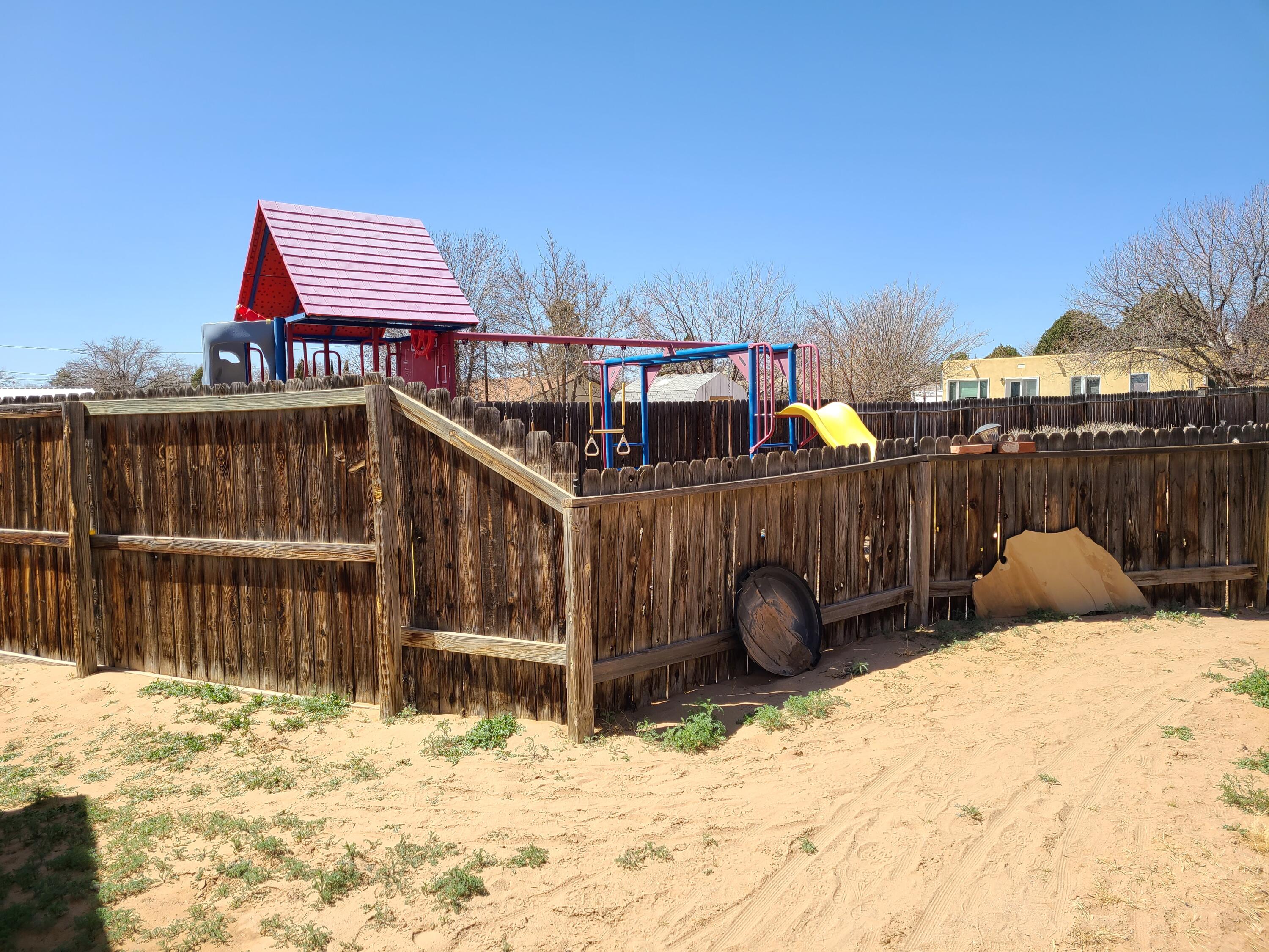 1420 33RD Circle SE