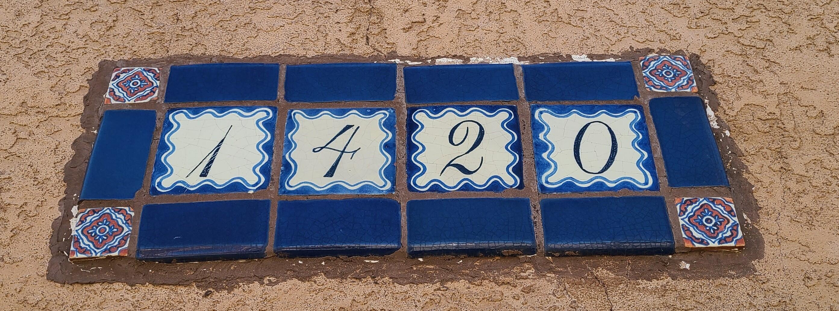 1420 33RD Circle SE