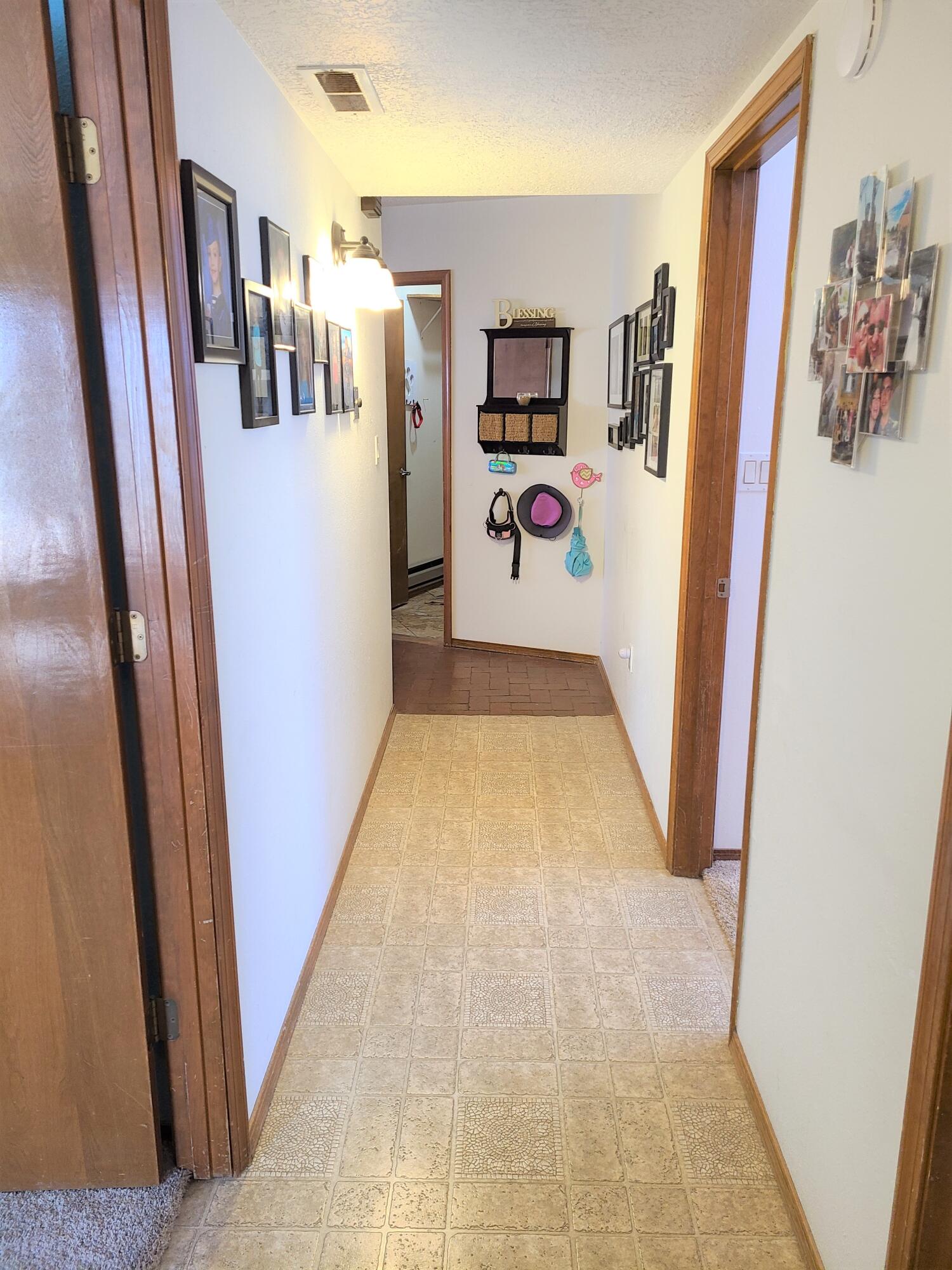 1420 33RD Circle SE